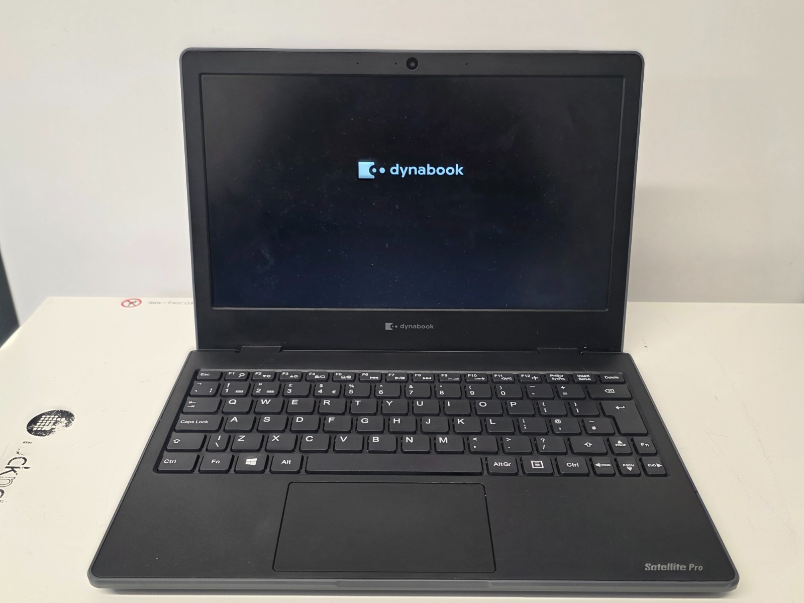 TOSHIBA DYNABOOK SATELLITE PRO E10 11.6″ 4GB 128GB WIN11 PRO EDU E10-1-10Q