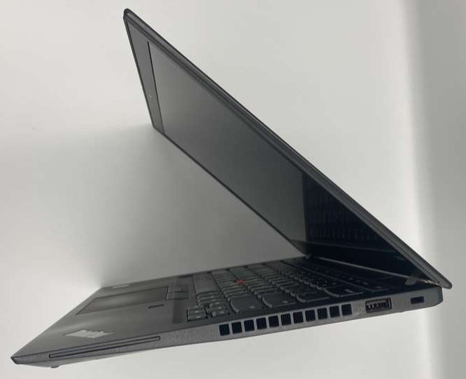 Lenovo ThinkPad T490s 14″ Ci5-8365U 8GB 256GB SSD Win11 charger