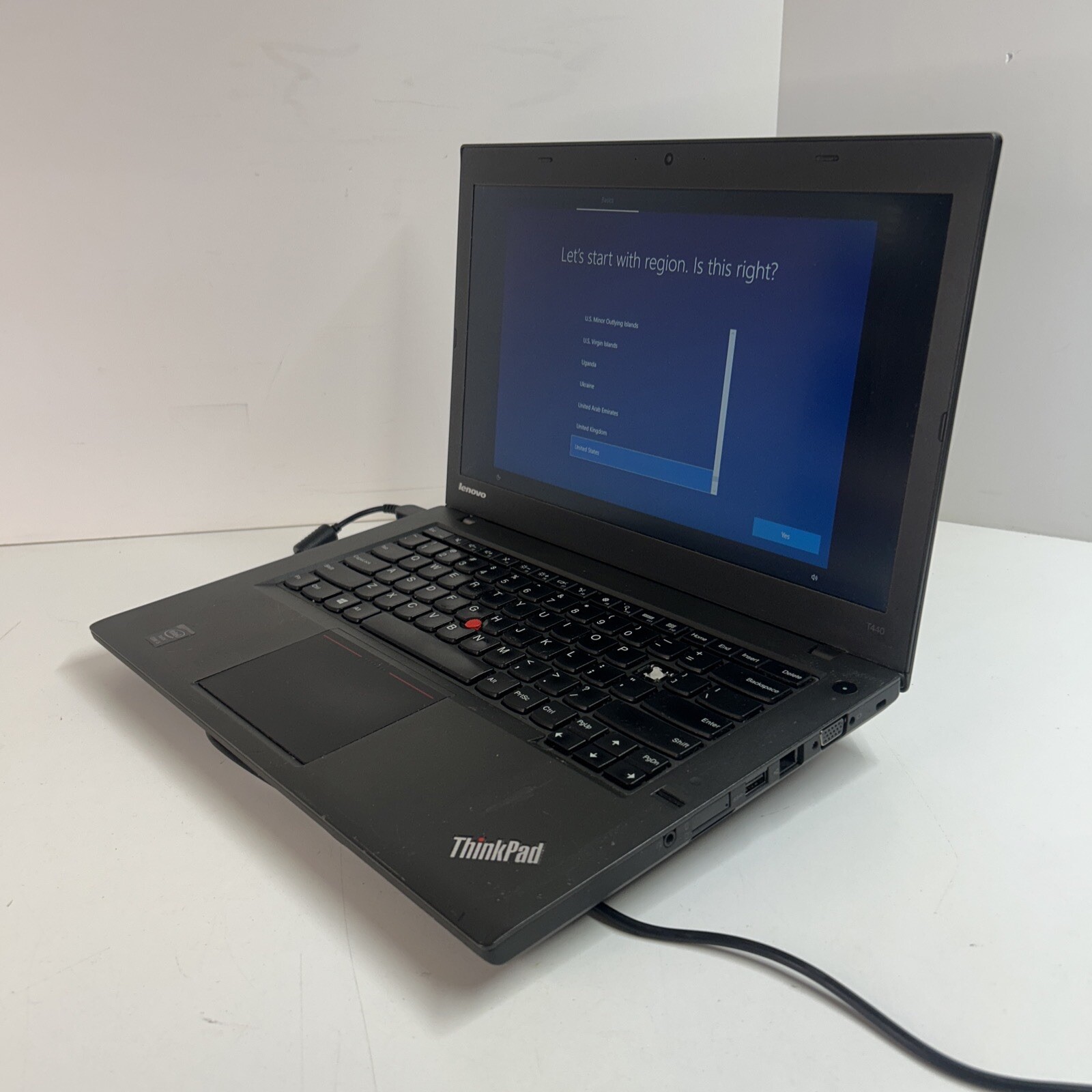 Lenovo ThinkPad T440 i5-4300M 1.90GHz 500GB HDD 4GB RAM Win 10Pro