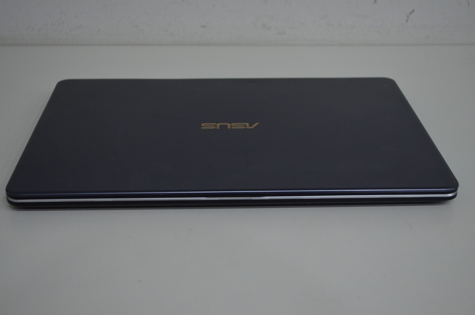 ASUS VivoBook X505Z – AMD Ryzen 3 2200U – 4GB RAM – 1TB HDD – WIN11