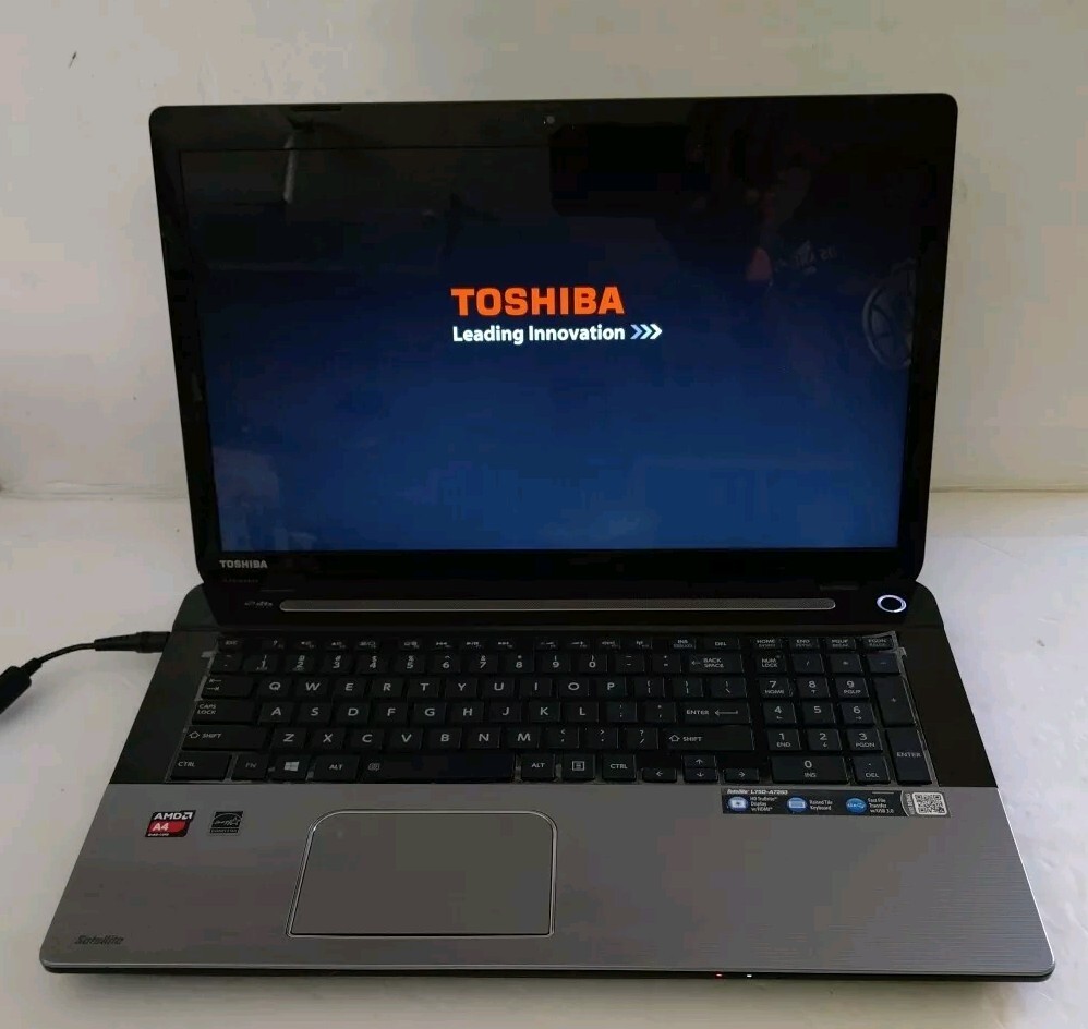 TOSHIBA SATELLITE L75D-S7280 17.3″ 640GB 8GB AMD A4-5200APU 2.00 GHz Win 10 PRO