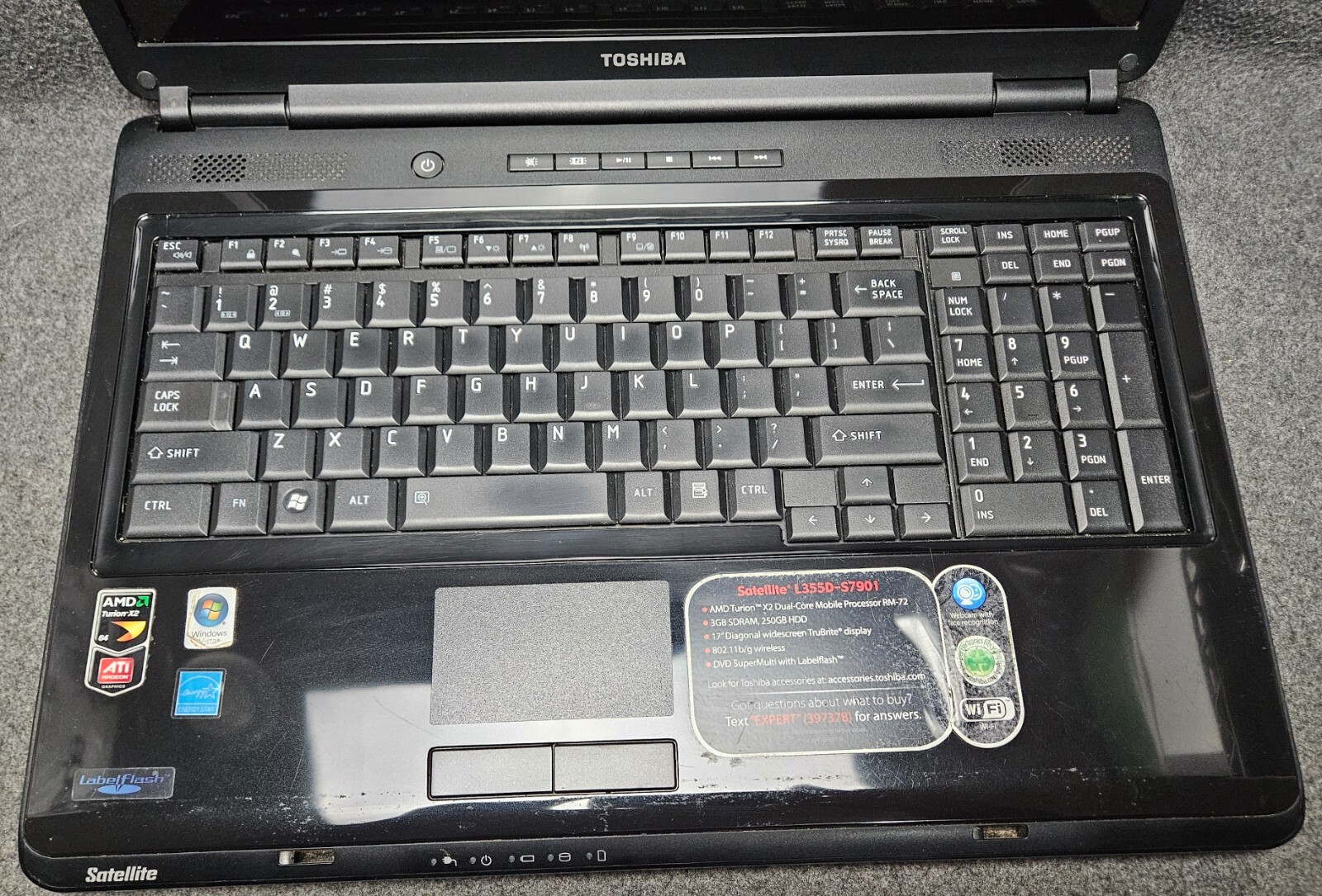 17.1” Toshiba Satellite L355D-S7901 Laptop w/ Power Supply – For Parts/Salvage