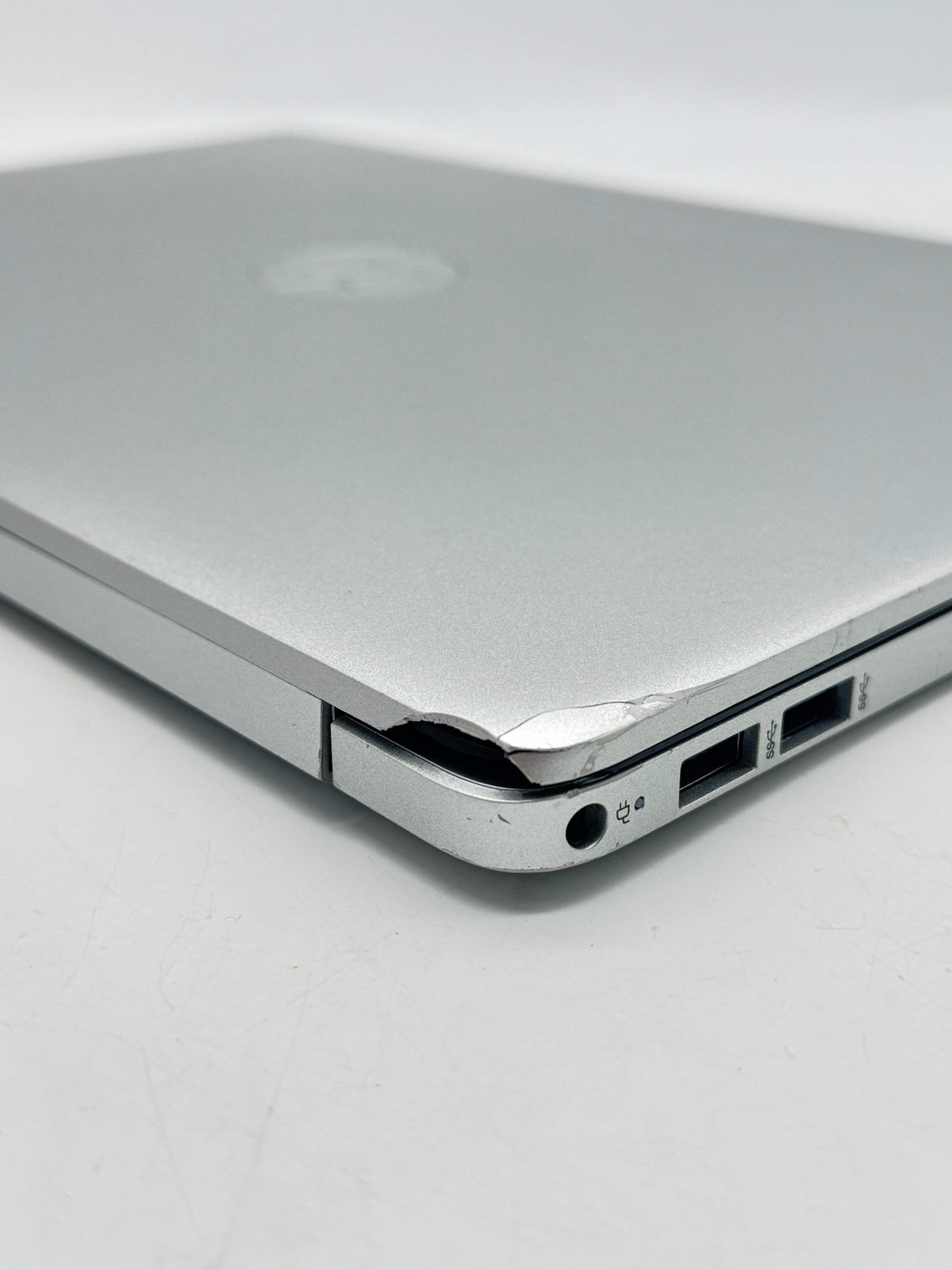 HP 15-DY2702DX 15.6″ Core i3 11th Gen 8GB 256GB Silver – Won’t Boot For Parts