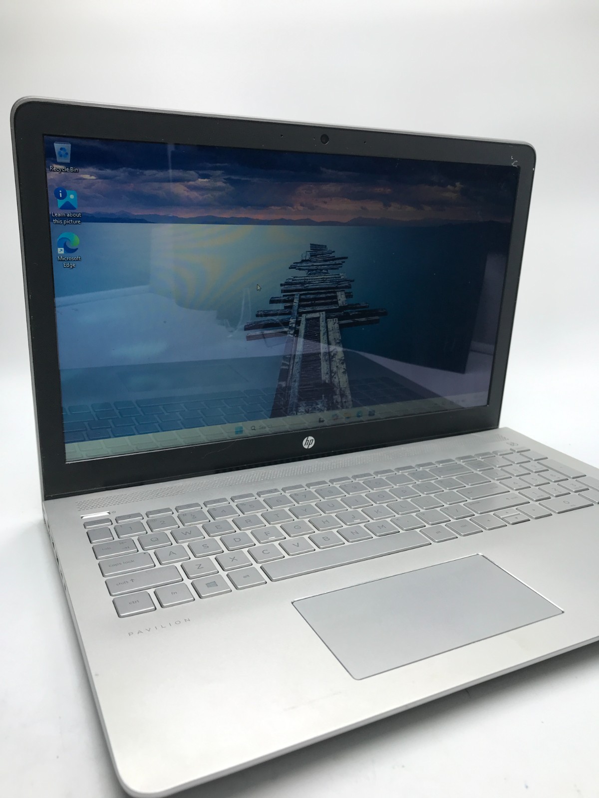 HP Pavilion 15-cc123cl|i5|12GB 1TB HDD|W11H|(L-11)