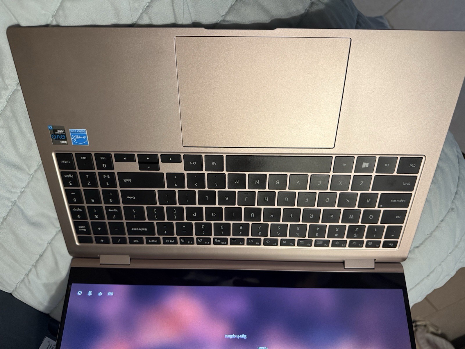 Samsung Galaxy Book Pro 360 | 15.6″ Super AMOLED Touch Display | i7-1165G7 CPU
