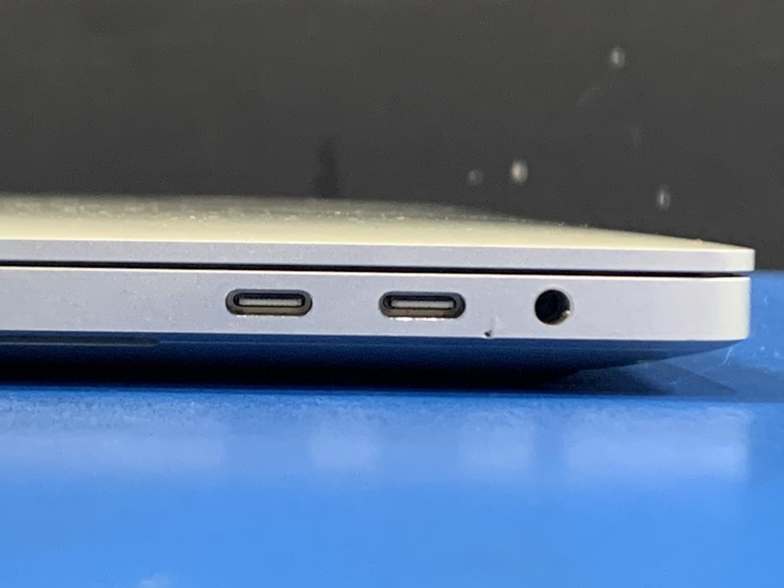 Apple MacBook Pro A2141 Core i9 9980HK 2.40GHz 32GB DDR4 512GB SSD macOS Sonoma