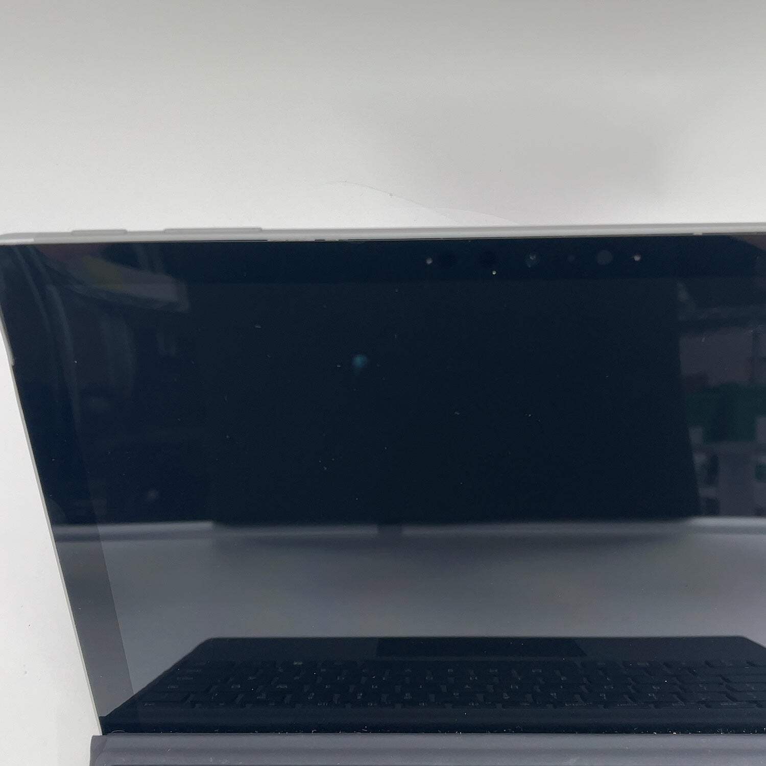 Broken Microsoft Surface Pro 7+ 1960 i3-1115G4 3.0GHz 8GB RAM 128GB SSD READ