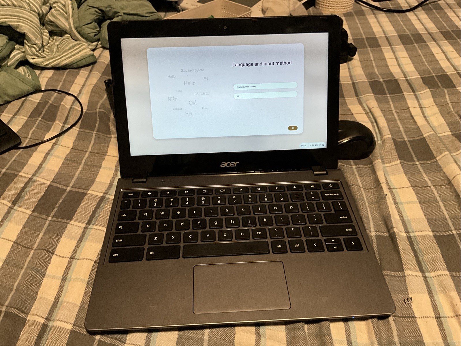 Acer ChromeBook C720 11.6″(16GB SSD, Intel Celeron, 1.40 GHz, 4GB) Laptop -…