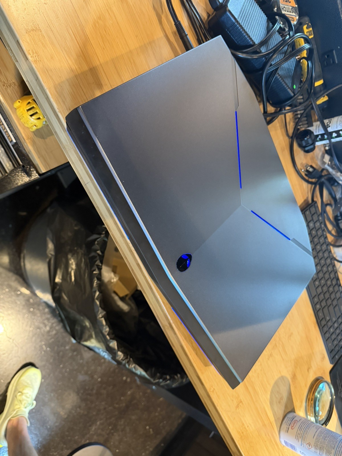 Alienware 18 Laptop (P19E) i7-4910MQ, Nvidia GTX 970M (X2) and Bag
