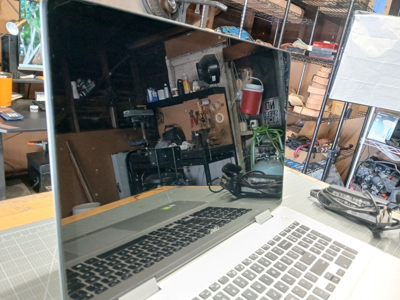 Dell Inspiron 7786 17″ Touch i7 16GB 512GB SSD NVIDIA MX250 *NEW BATTERY*