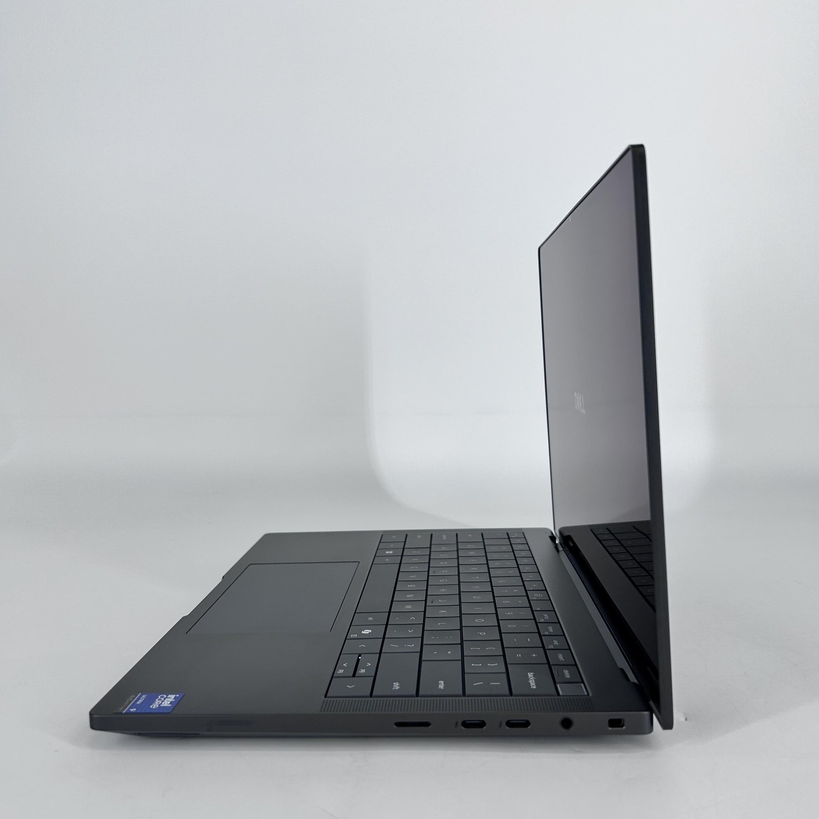 Dell Pro Max 14 Premium MA14250 Ultra 9 285H 32GB 512GB RTX PRO 2000 Blackwell