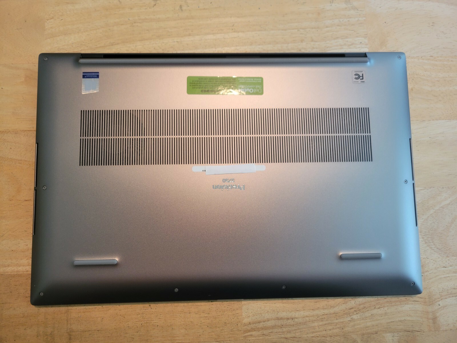 Dell Precision 5750 Laptop i7-10750H 512GB 1TB 32GB FHD T2000 CMRA BKLT PRO WTY