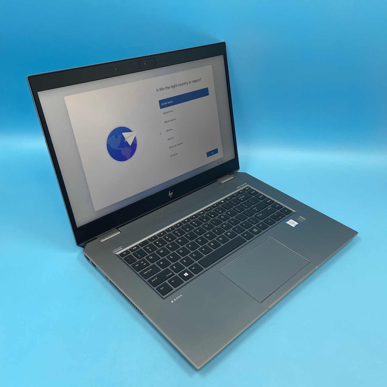 HP ZBook Studio G5 | i7-8850H | 8GB RAM | 256GB SSD | P1000 | W11 PRO | 71% BATT