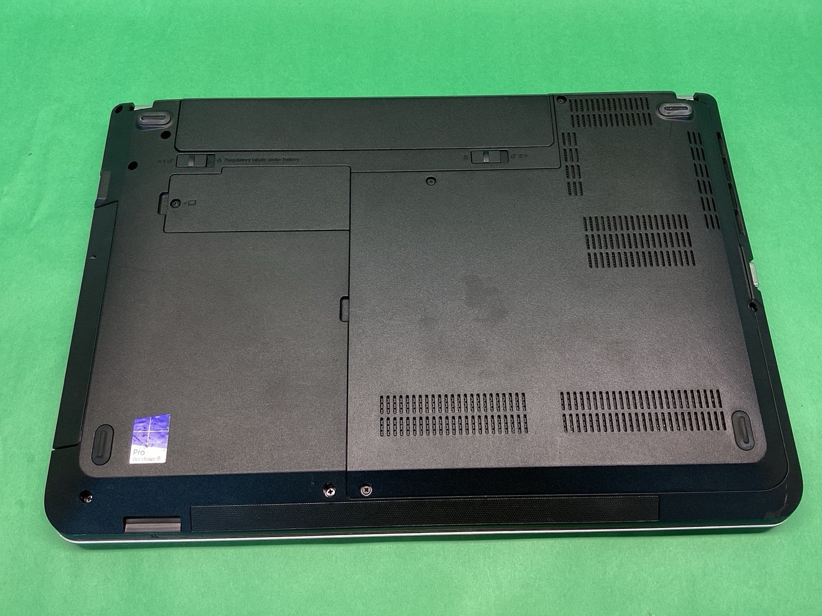 Lenovo Thinkpad Edge E431 Laptop Computer – POWERS ON – UNTESTED