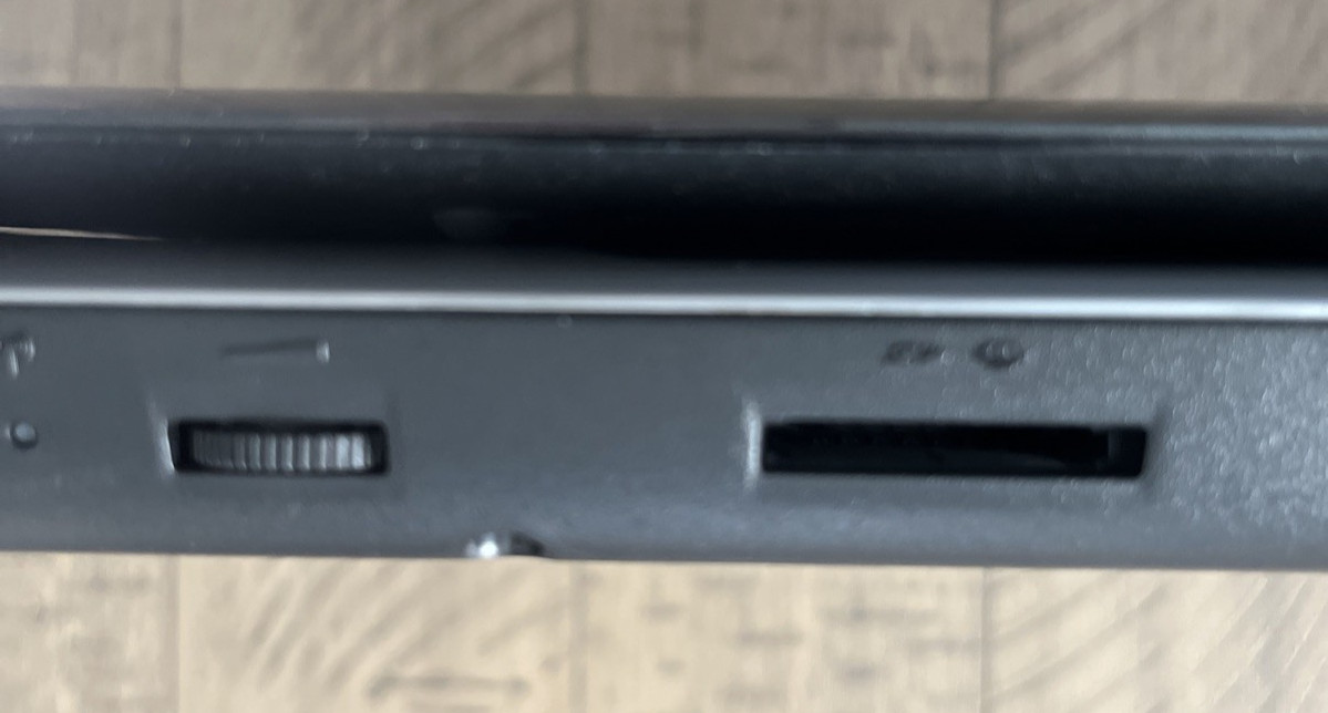 Toshiba Satellite L500 PSLU9U-01200G 15.6-Inch Laptop i5