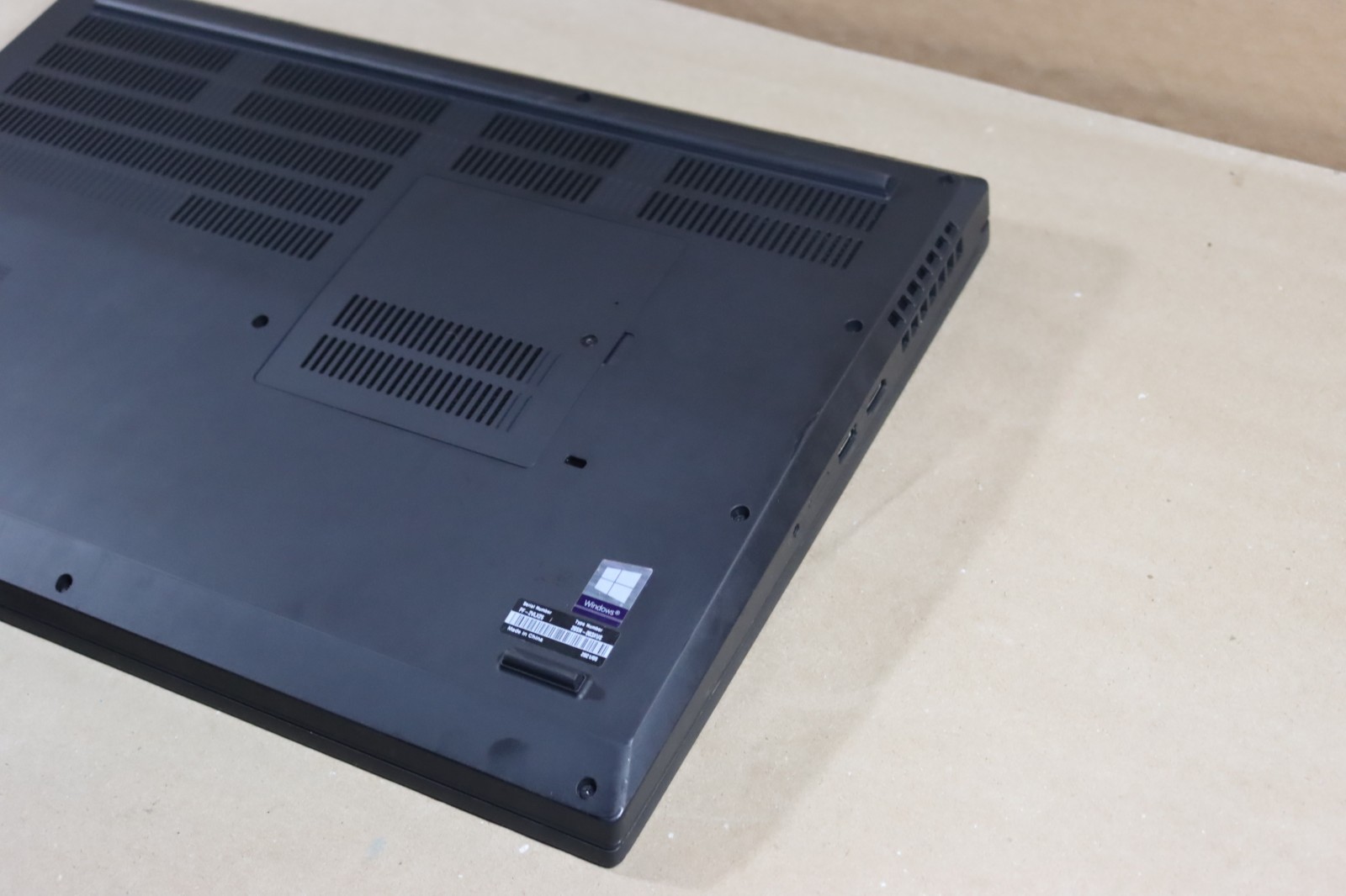 Lenovo Think Pad P17 Gen 1 Intel Core i7-10750H CPU 2.60GHz 1TB 32GB NVIDIA Quad