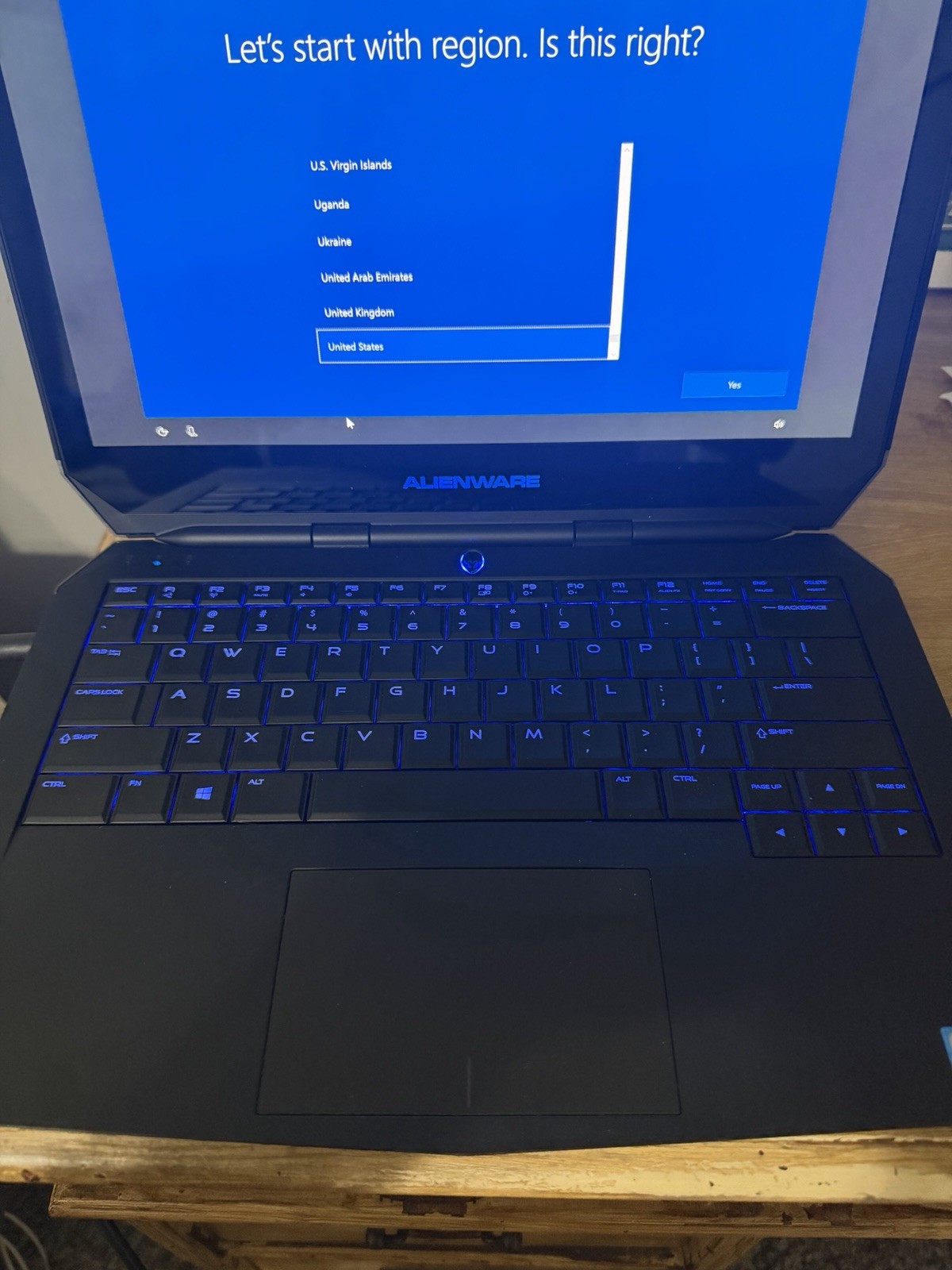 USED RESET Alienware 13 R2 13in Gaming Laptop i5-6200U 8GB 500GB SSD GTX 960M