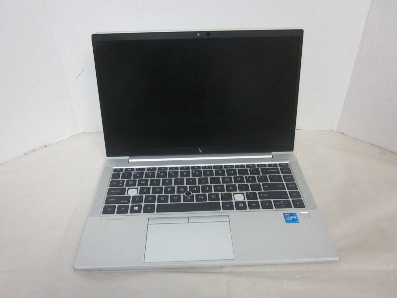 HP EliteBook 840 G8 i5 No RAM, NO OS, NO SSD, NO AC READ DISC.