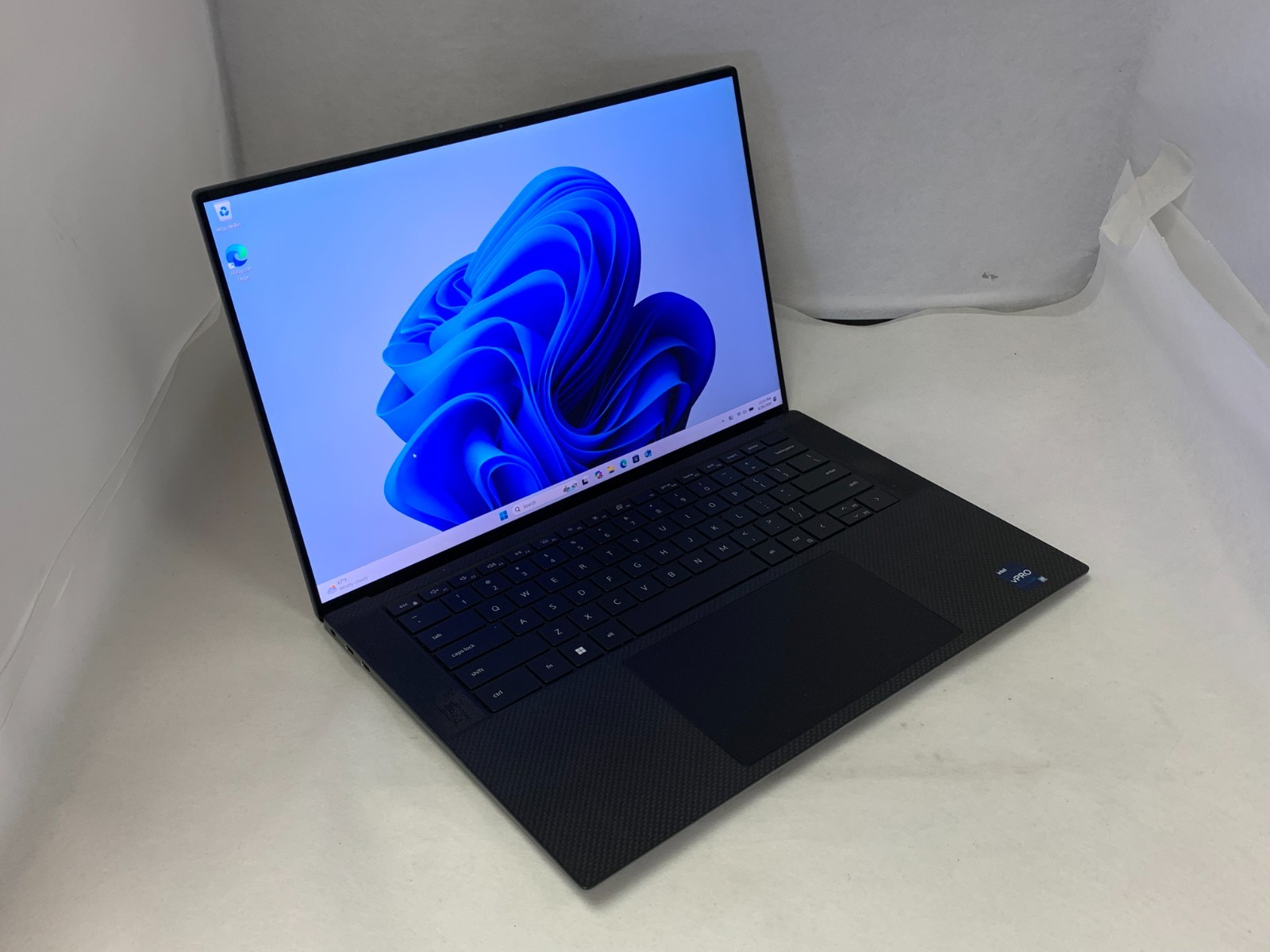 Dell Precision 5570 15.6″ UHD+ Touch i7-12800H 32GB 512GB NVMe NVIDIA RTX A2000