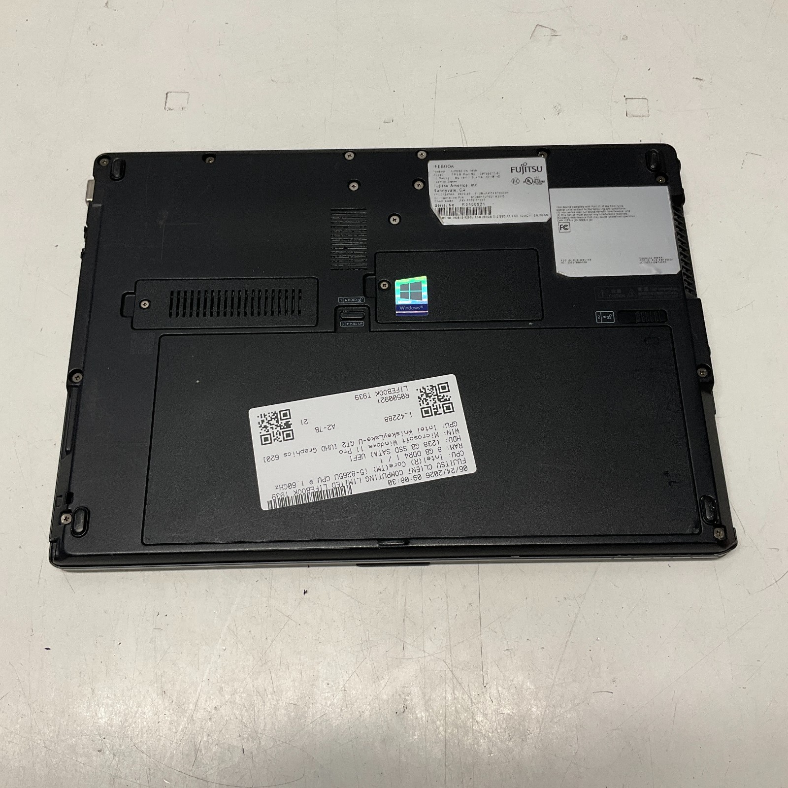 Fujitsu Lifebook T939 Laptop Intel Core i5-8265U @ 1.60 GHz 8GB 256GB SSD Win 11