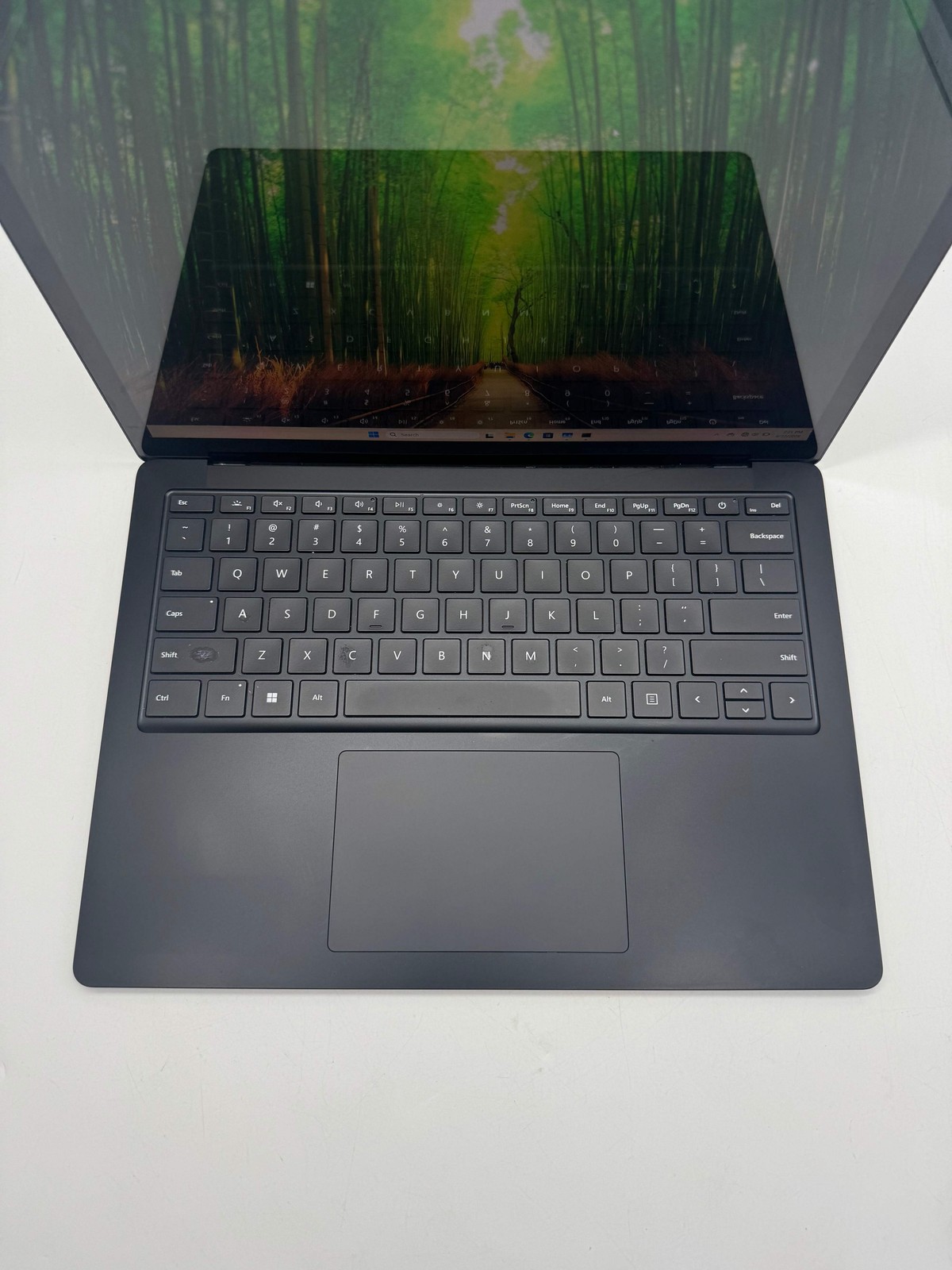 Microsoft Surface Laptop 4 1951 13.5″ Core i7 11th Gen 16GB 256GB Black Used