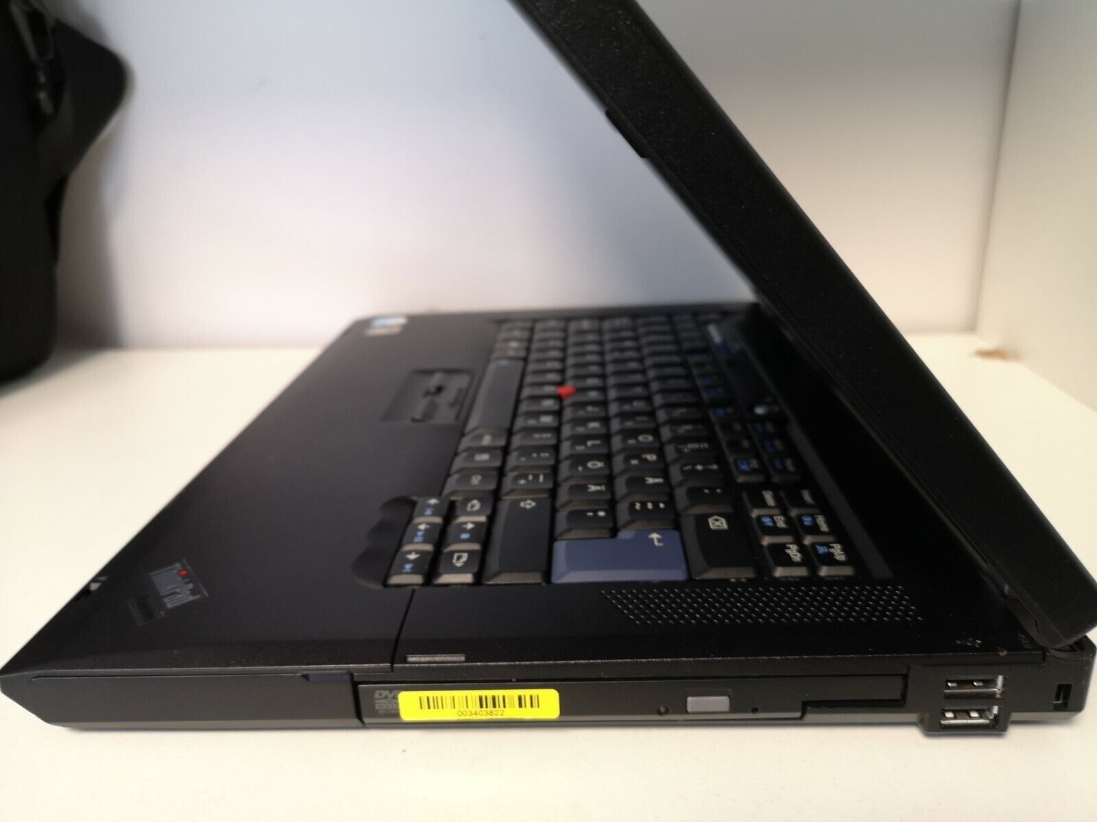 Lenovo ThinkPad R61e Celeron 2.00Ghz 2GB 120GB HDD 1280x800px DVD Win XP Pro