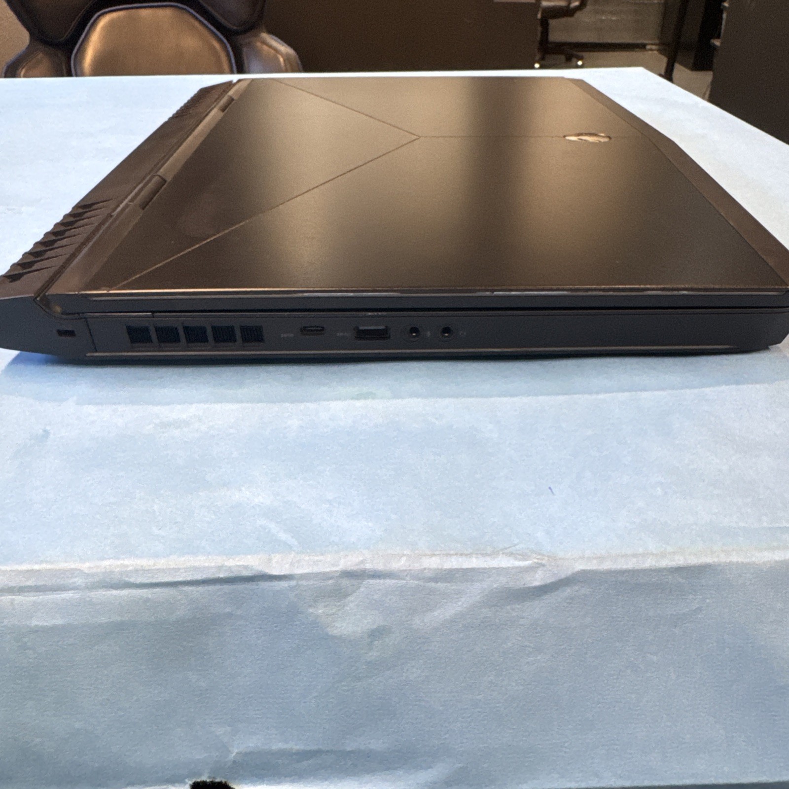 Alienware 17 R5 17.3″ Gaming Laptop-i9-8950HK-16GB RAM-500 GB HDD-1 TB SSD