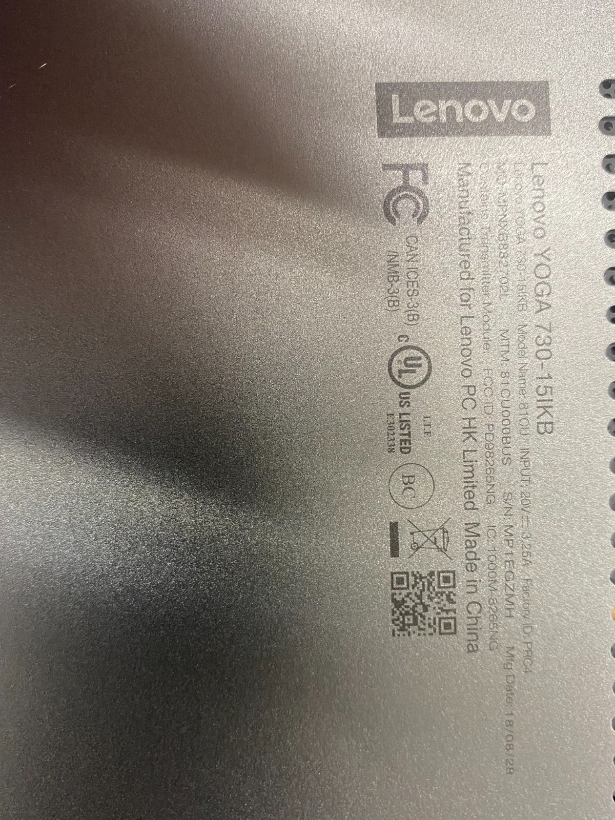 Broken Lenovo Yoga 730-15IKB 15.6″ i5-8250U 1.6GHz 8GB RAM 256GB SSD Cracked Scr