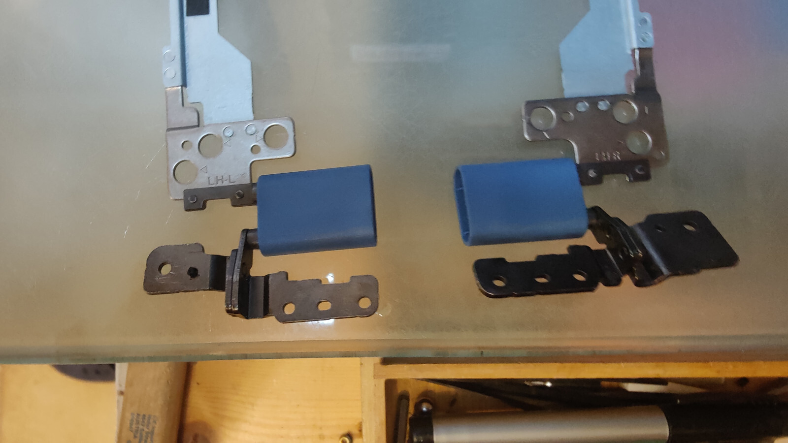 ACER R3 R3-131T HINGES HINGES 433.0650A.0001 433.0650B.0001