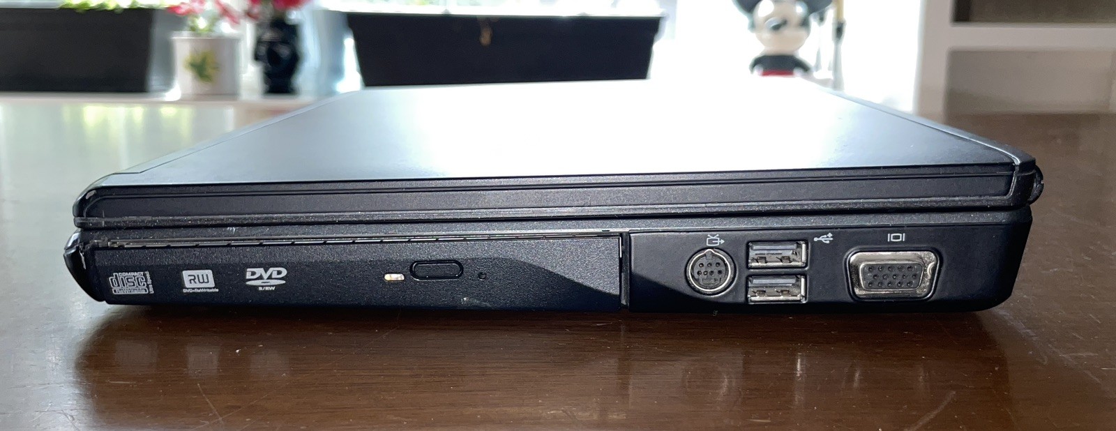 Dell Vostro 1400 Retro Windows XP Laptop w/batt, chrg. (36F1)