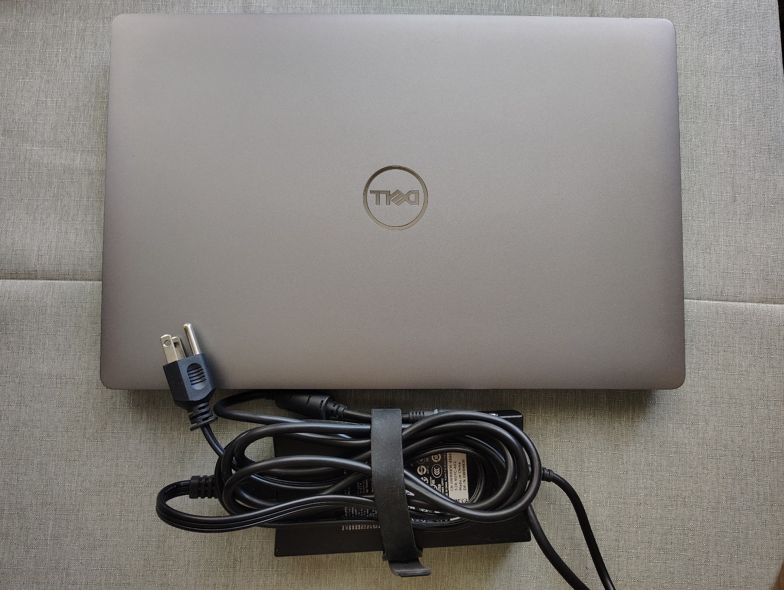 Good condition Dell Latitude 5511 Intel i7-10850H 16GB RAM Win 11 Pro