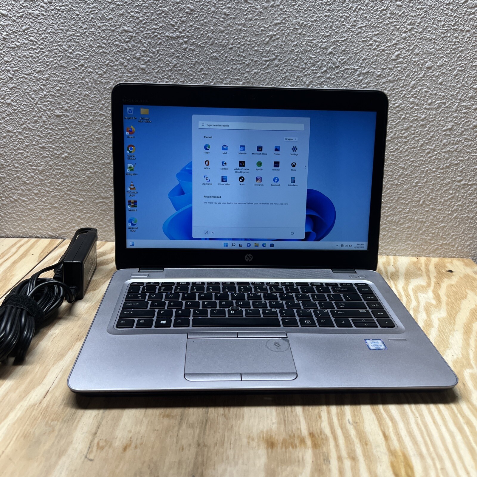 HP 840 Elite book G3 14″ FHD, Intel i5-6200U, 8GB, 256GB SSD, Win 11 Pro.