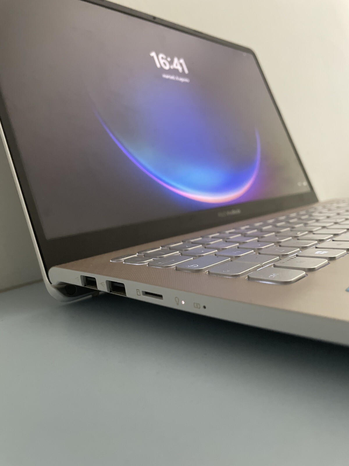 ASUS VivoBook S15 X530UF