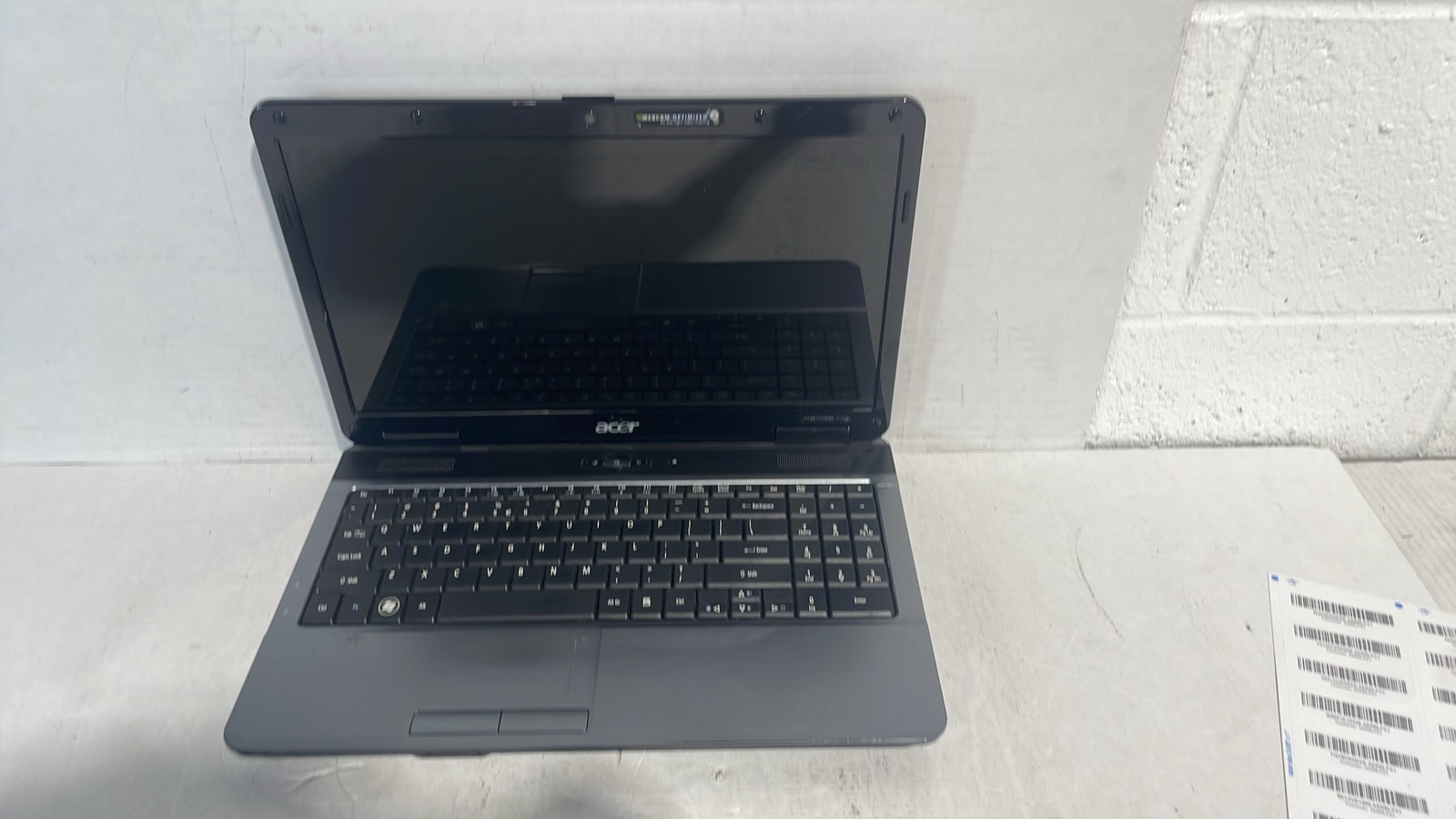 Acer Aspire 5733Z-A867 15.6″ Laptop No HDD Battery Black