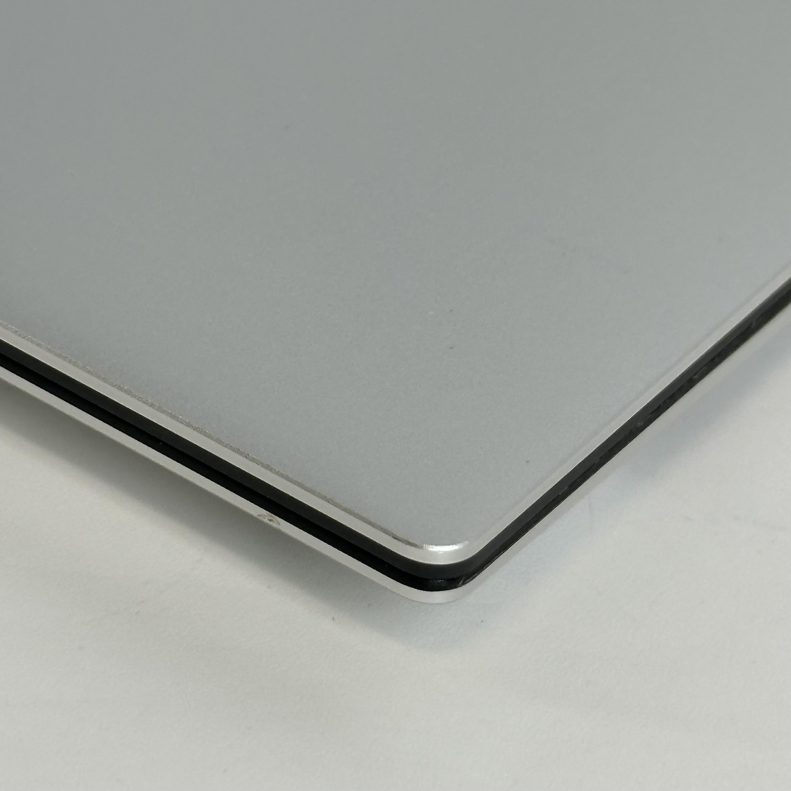 Dell XPS 13 9310 FHD+ TOUCH i7-1165G7 2.80GHz 16GB 512GB WATER DAMAGED SCREEN