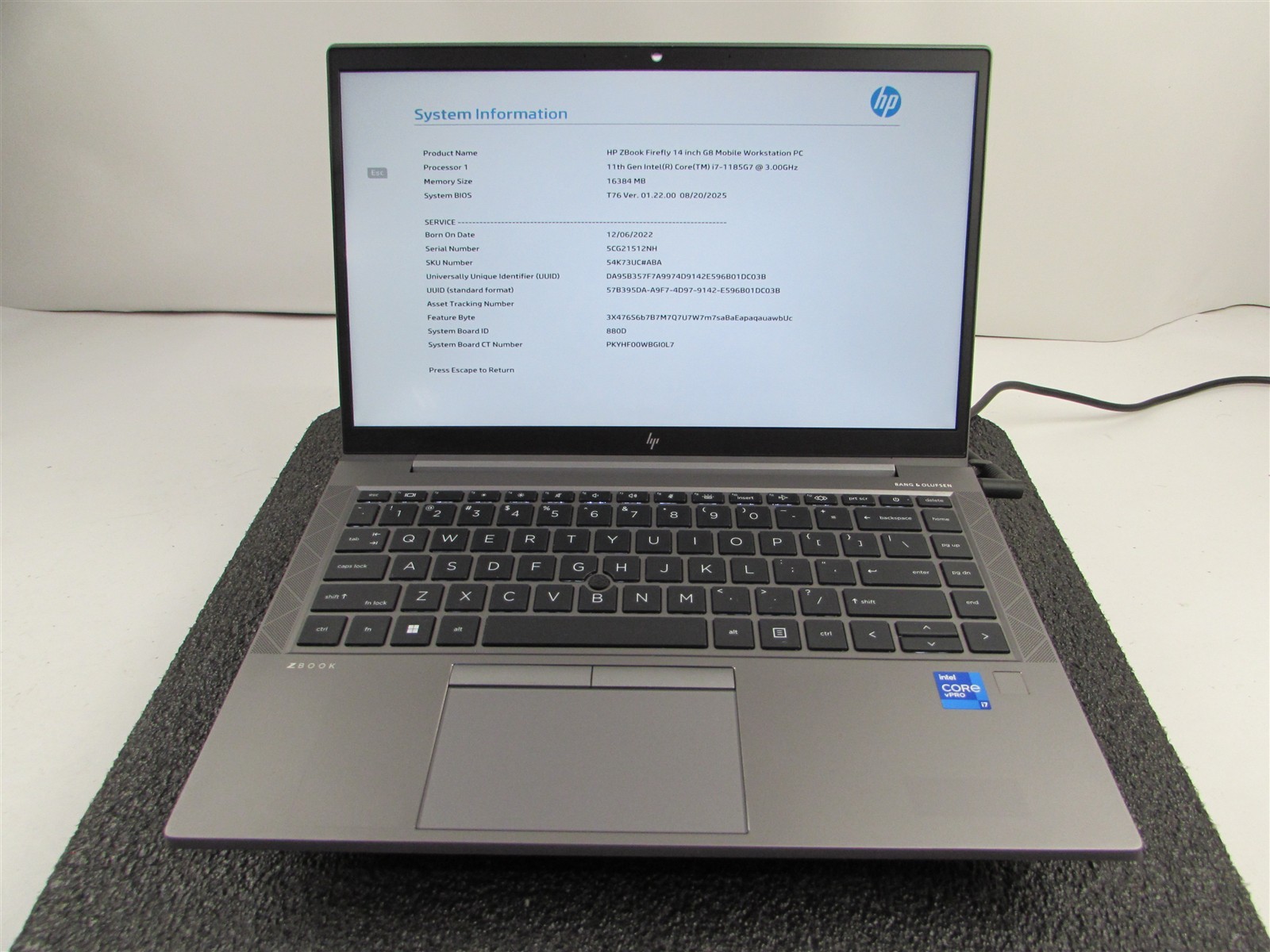 HP ZBOOK FIREFLY 14 (G8) 1920X1080 FHD I7-1185G7 512GB SSD 16GB RAM NO O.S