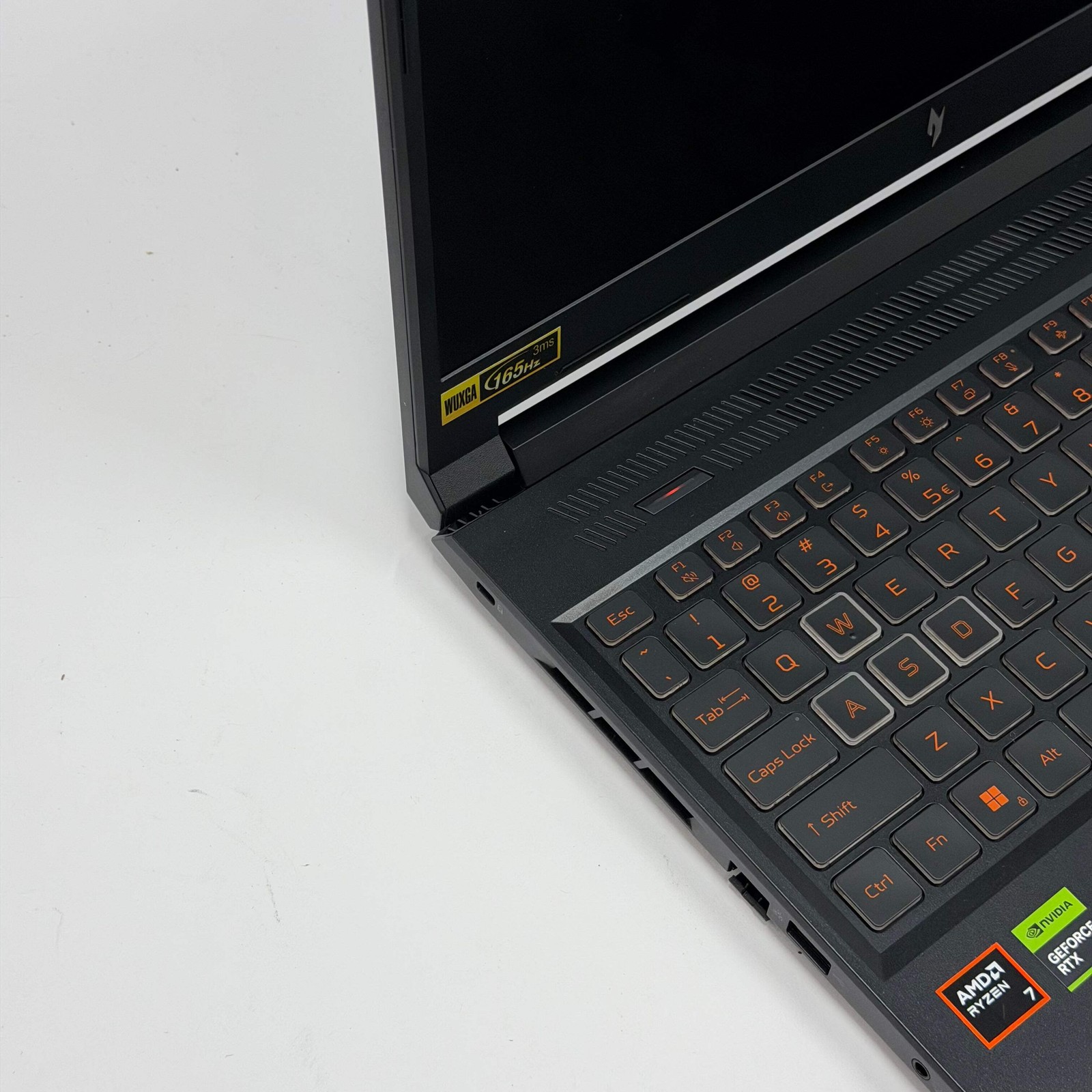 Acer Nitro V 16 ANV16-41 16″ Ryzen 7 8845HS 32GB RAM 1TB SSD GeForce RTX 4060