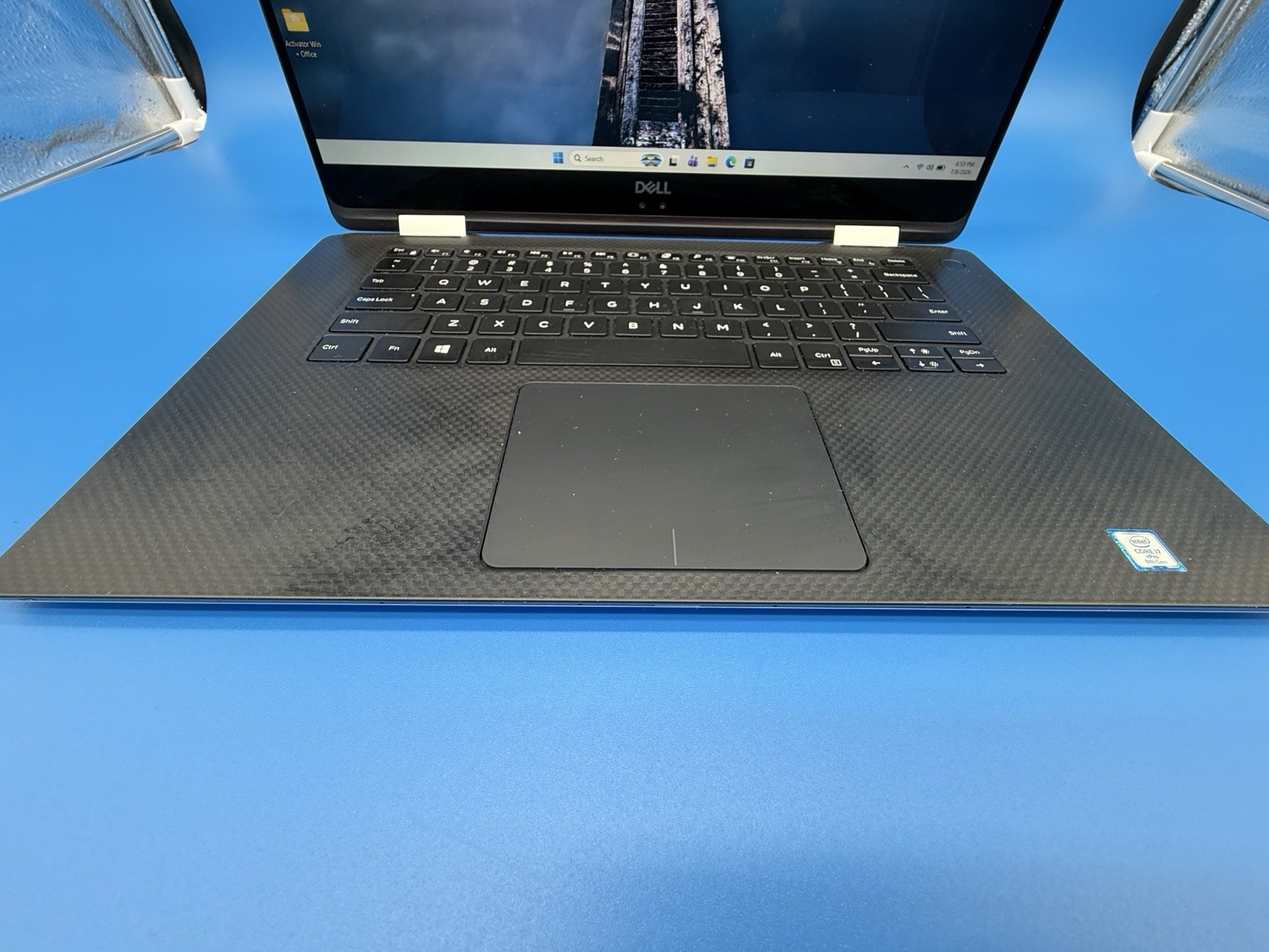 Dell XPS 15 9575 i7-8706G 16GB RAM 256GB SSD RX Vega 4GB GPU FHD Touch Win 11