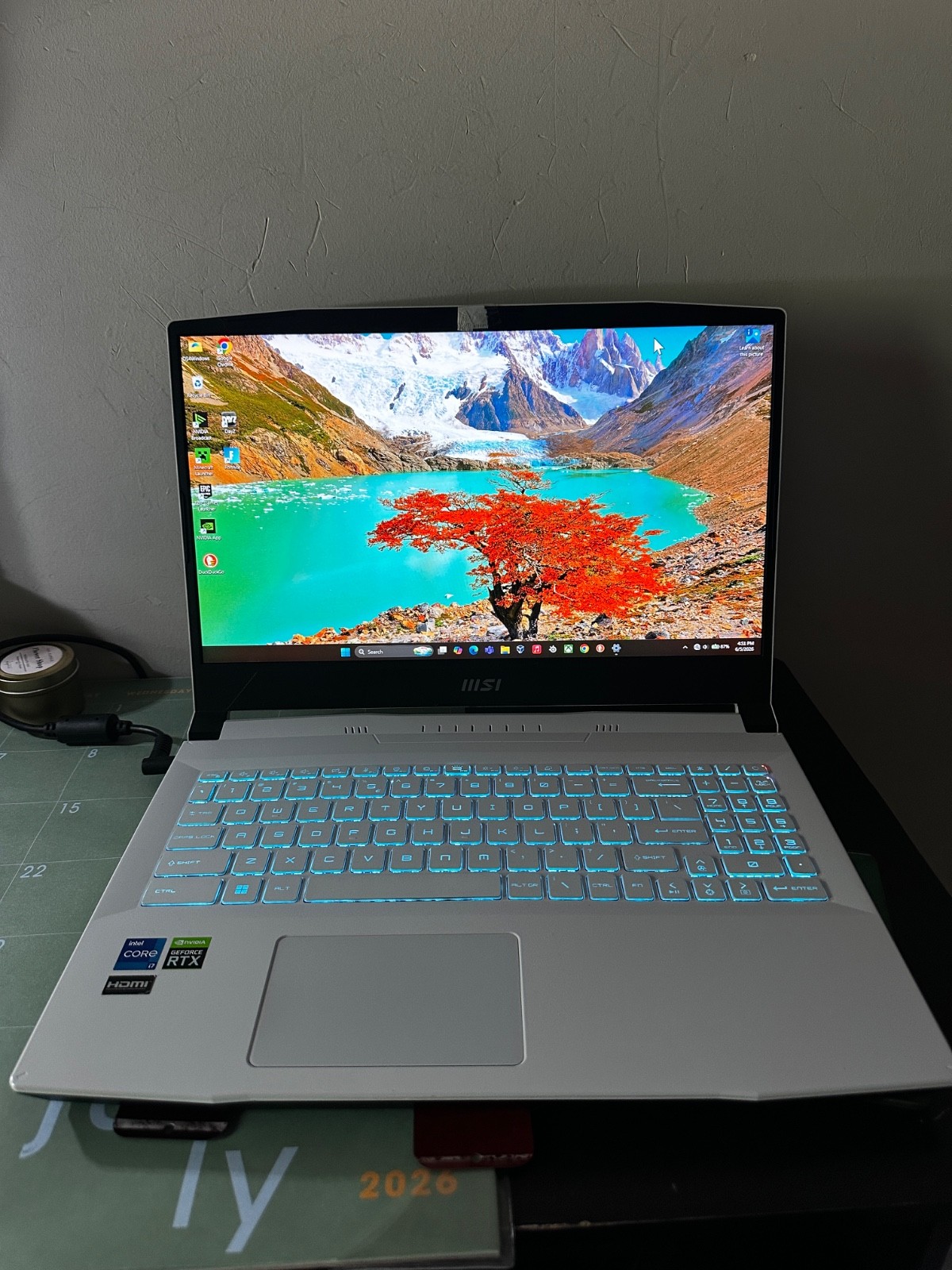 MSI Sword 15 A12UE-605 15.6” 1080p 144hz i7 12650H RTX 3060 16GB RAM 1 TB SSD