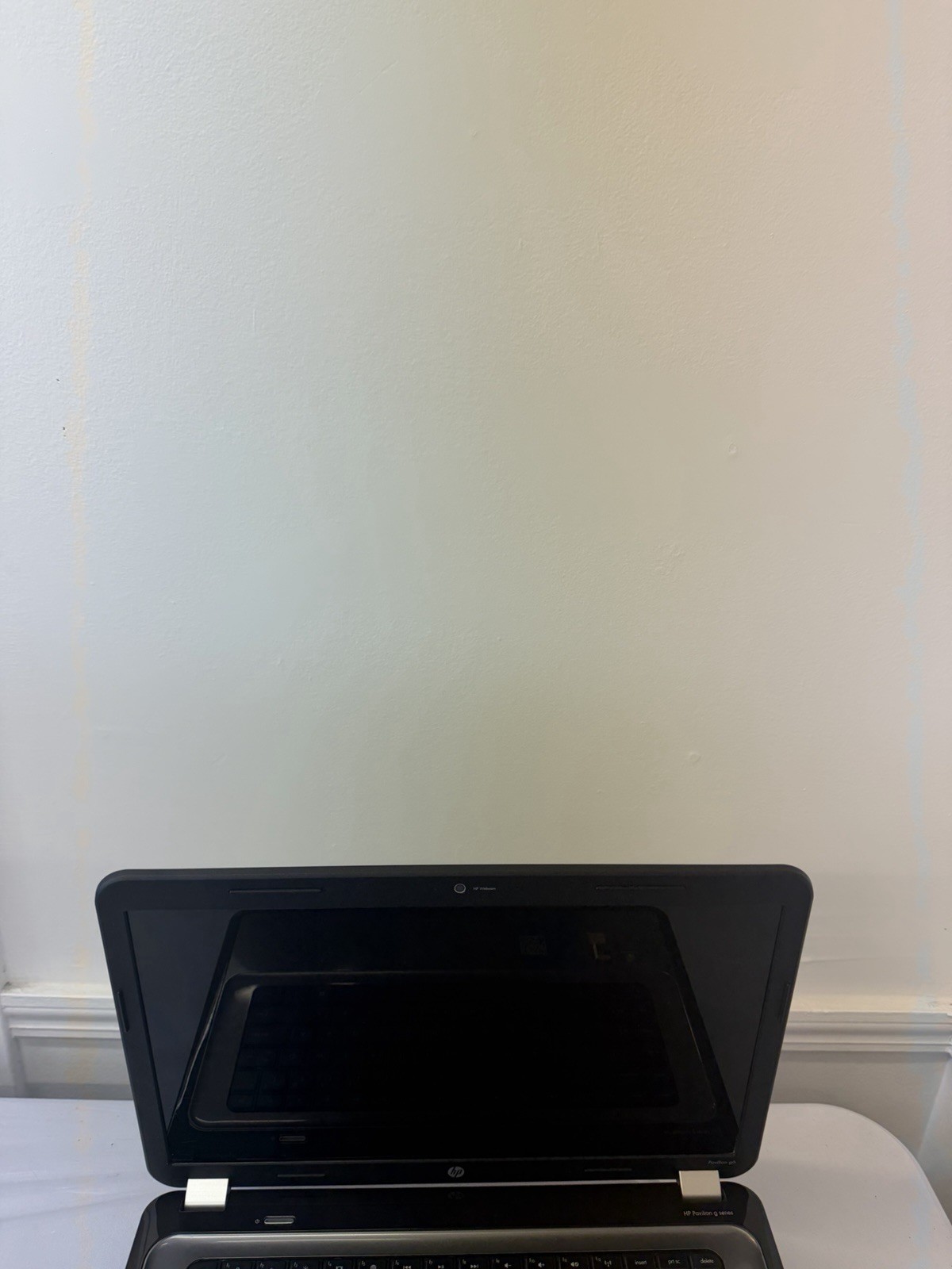 HP Pavillion g6-1c62us Laptop – Good Screen – AMD A4-3300M – Read Des