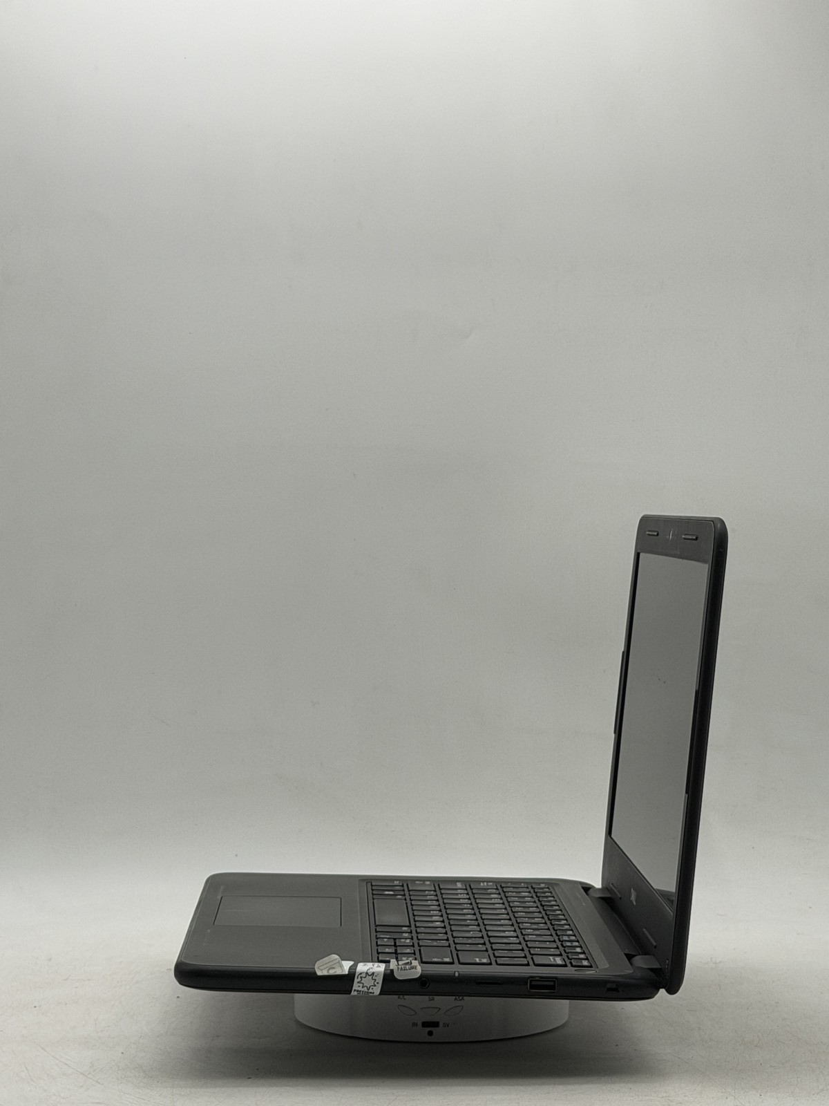 Dell Latitude 3310 13.3in i5-8265U 8GB 128GB NO OS *READ*