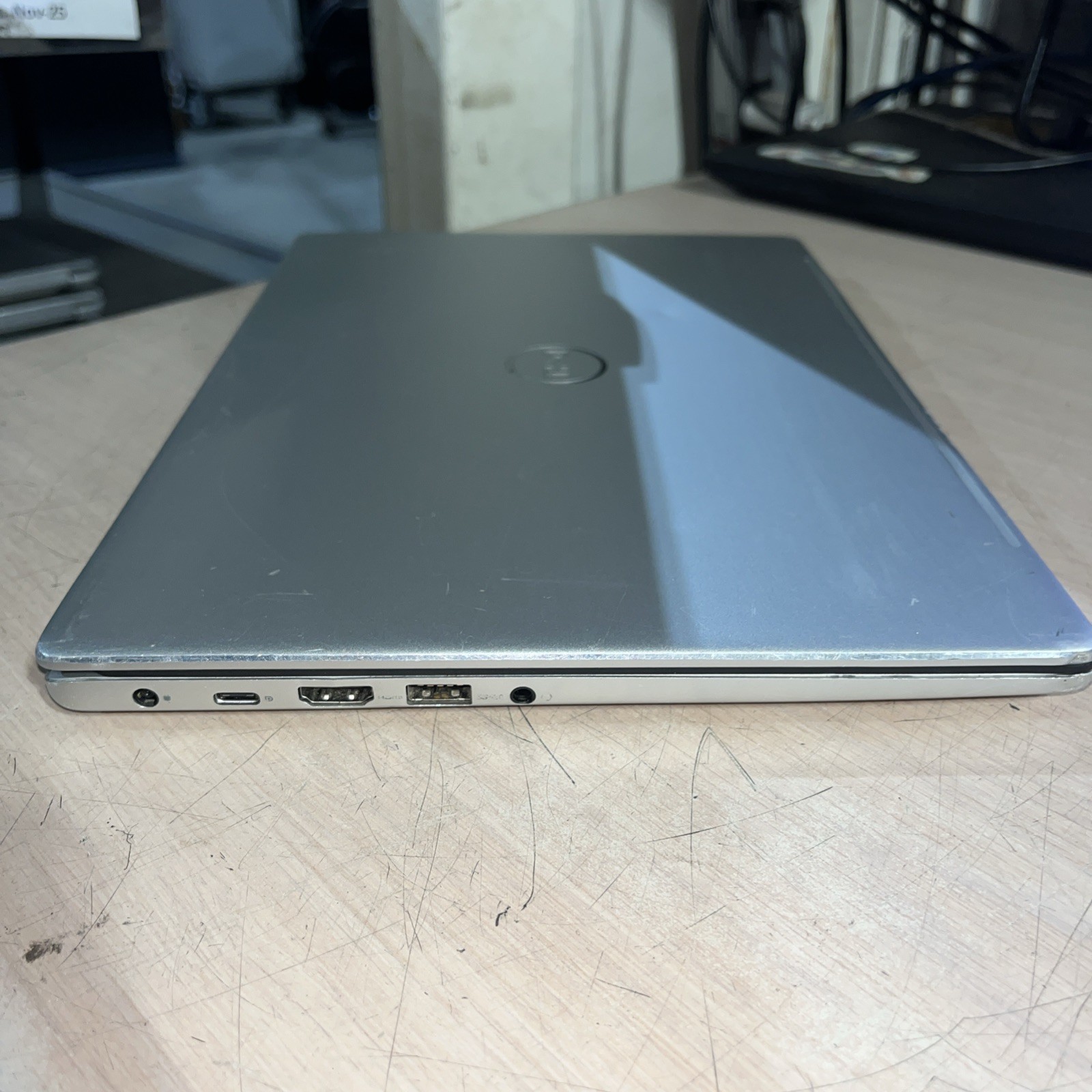 DELL INSPIRON 7380 INTEL CORE I5-8265U 1.60GHZ 8GB RAM NO HD