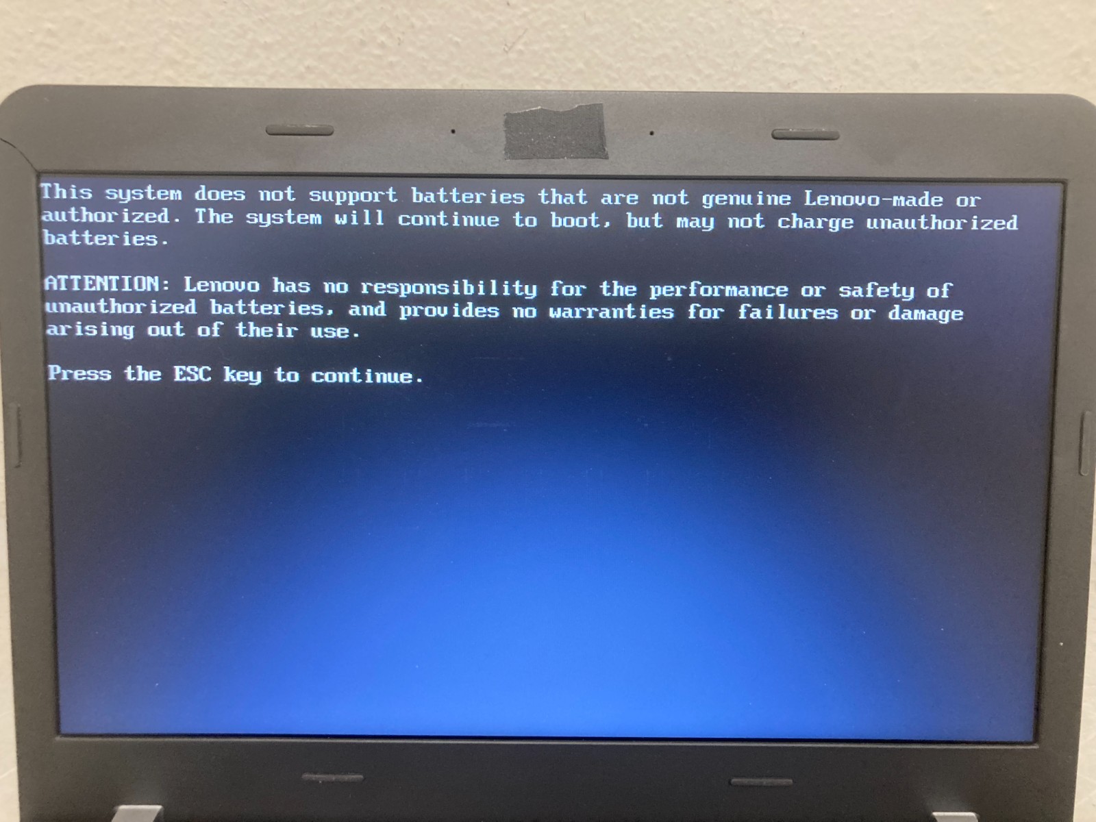 Lenovo ThinkPad E550 15″ Laptop Intel Core – Boots, Battery Error