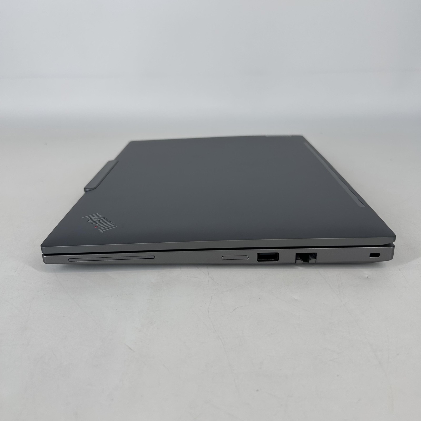 Lenovo ThinkPad T14 Gen 5 FHD+ 3.2GHz Ryzen 5 PRO 8540U 16GB 256GB SSD Excellent