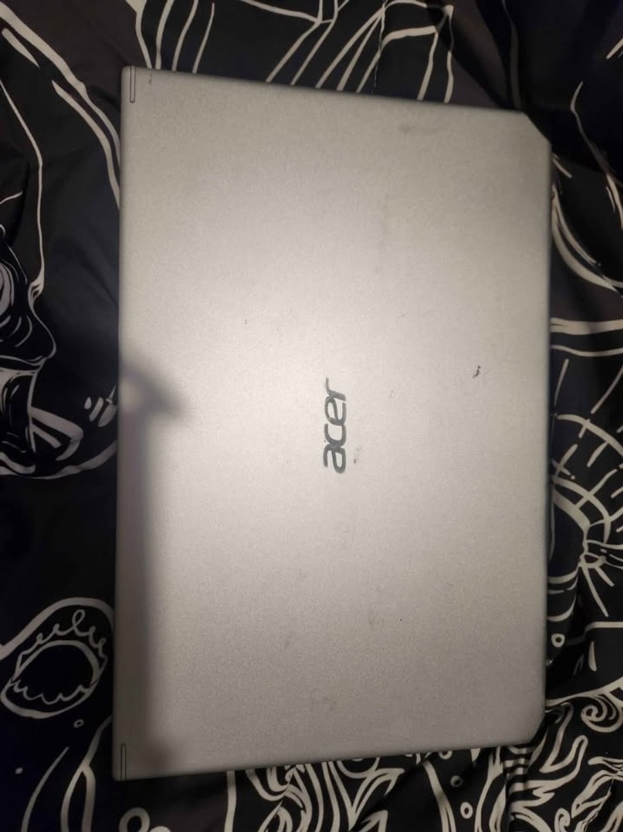 Acer Aspire5 Laptop 15.6-inch (USED ONCE)
