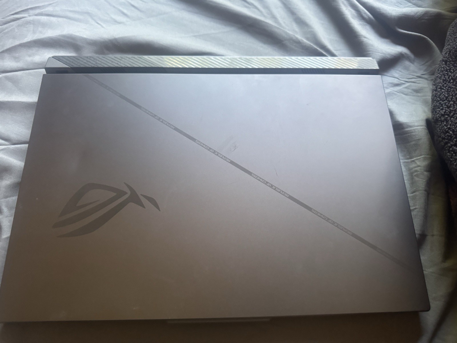 ASUS ROG Strix G16 Gaming Laptop 16″ FHD, RTX 4060, Core I7-13650HX