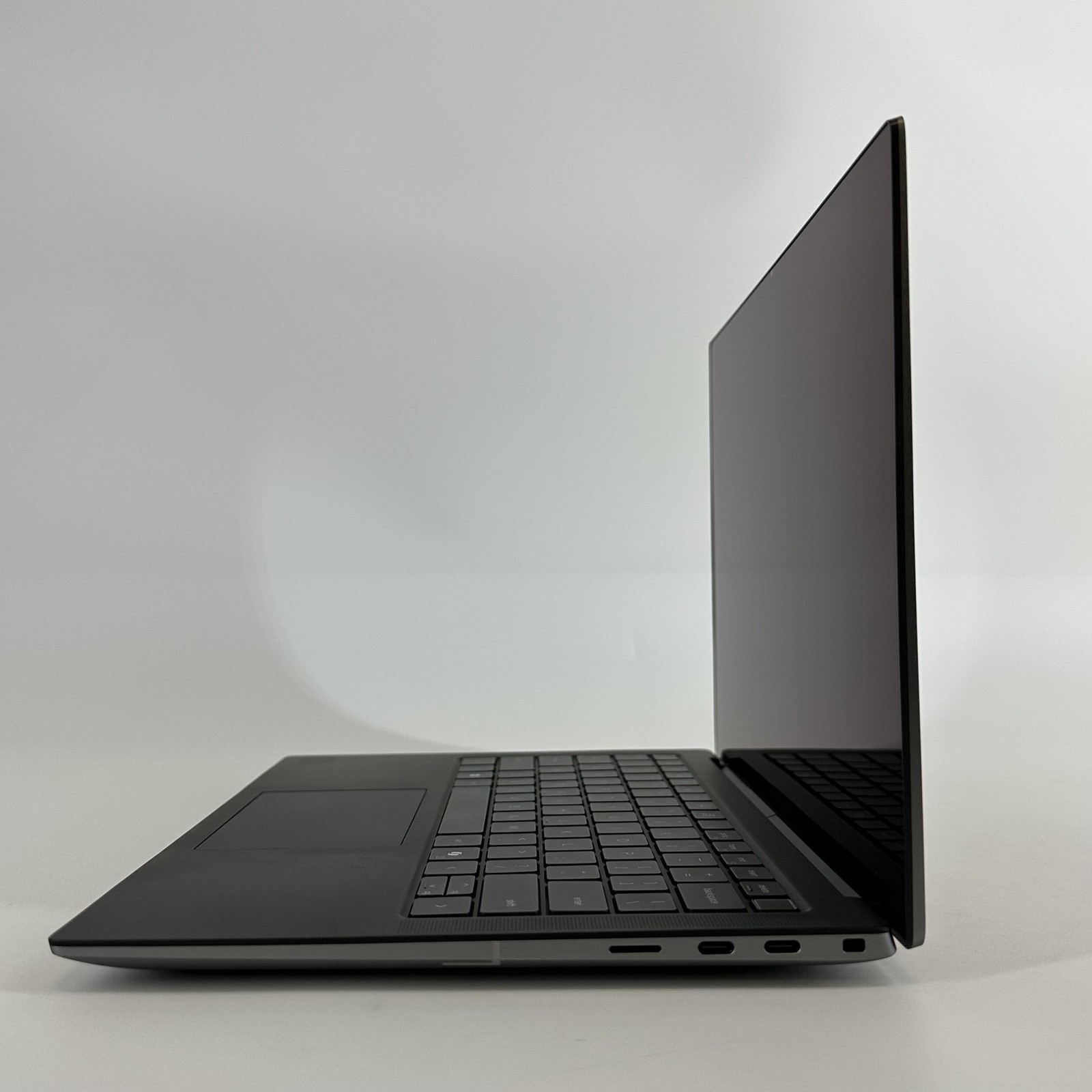 Dell Precision 5490 14 QHD+ TOUCH 3.8 GHz Ultra 7 165H 32GB 512GB RTX 1000 Ada