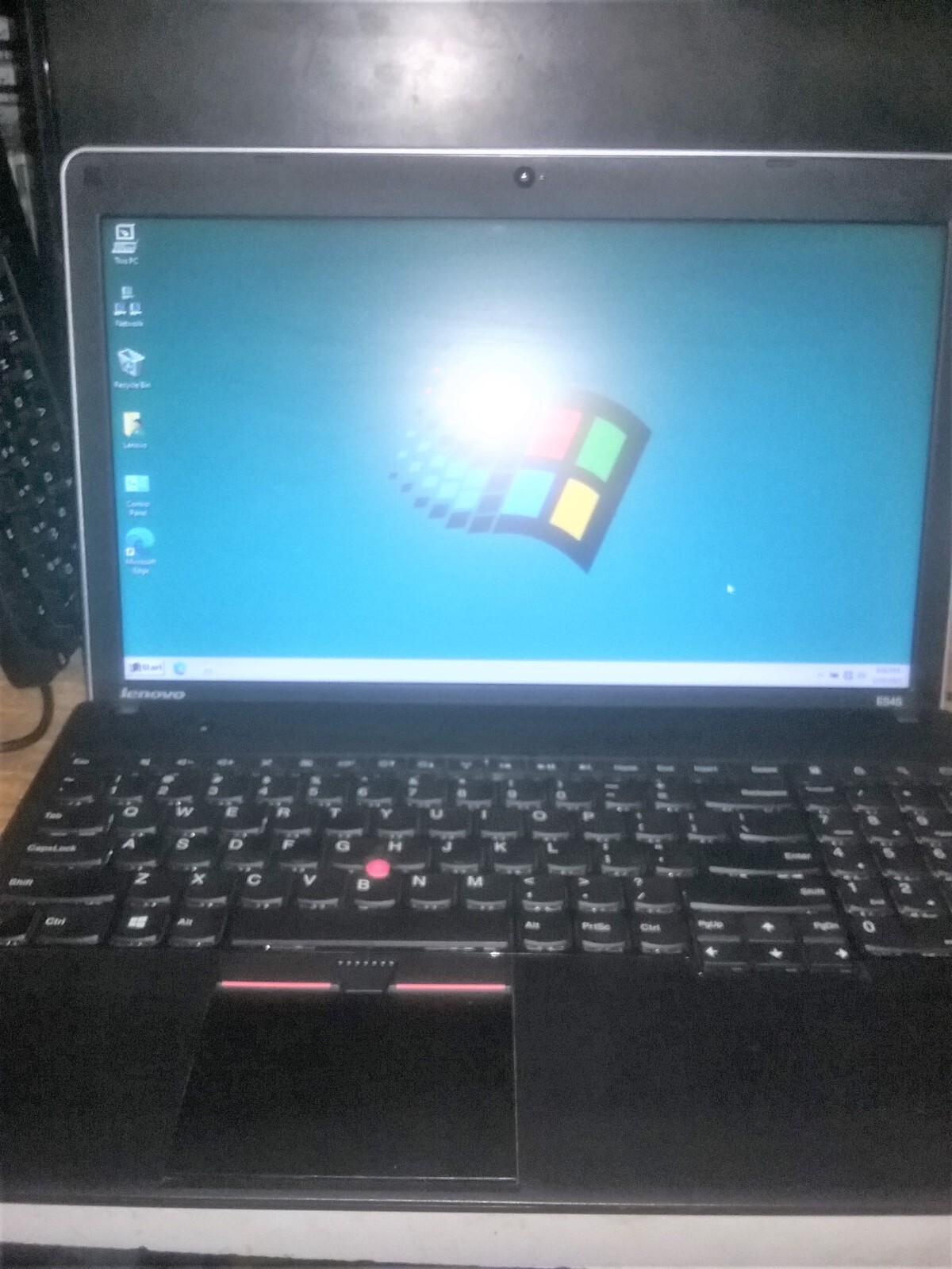 Customized IBM Lenovo Laptop – Windows 10 with 98 SE Theme – Retro Look
