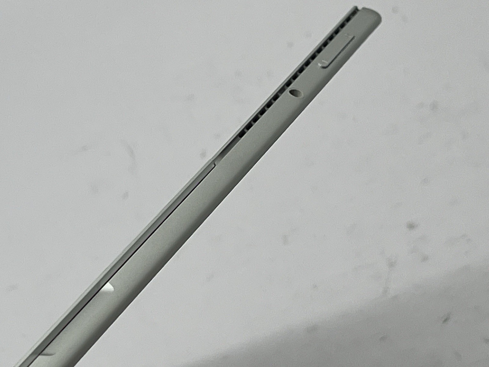 Microsoft Surface Pro 8, i5-1145G7, @ 2.60GHz, 8GB RAM, 256GB NVMe-No OS/Charger