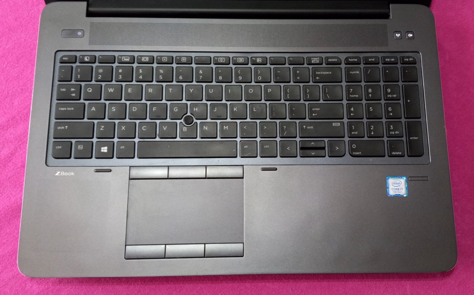 HP ZBook 15 G4 laptop I7-7700hq 2.8-3.8Ghz 16GB 1TB NVME NVIDIA M2200 AX200NGW